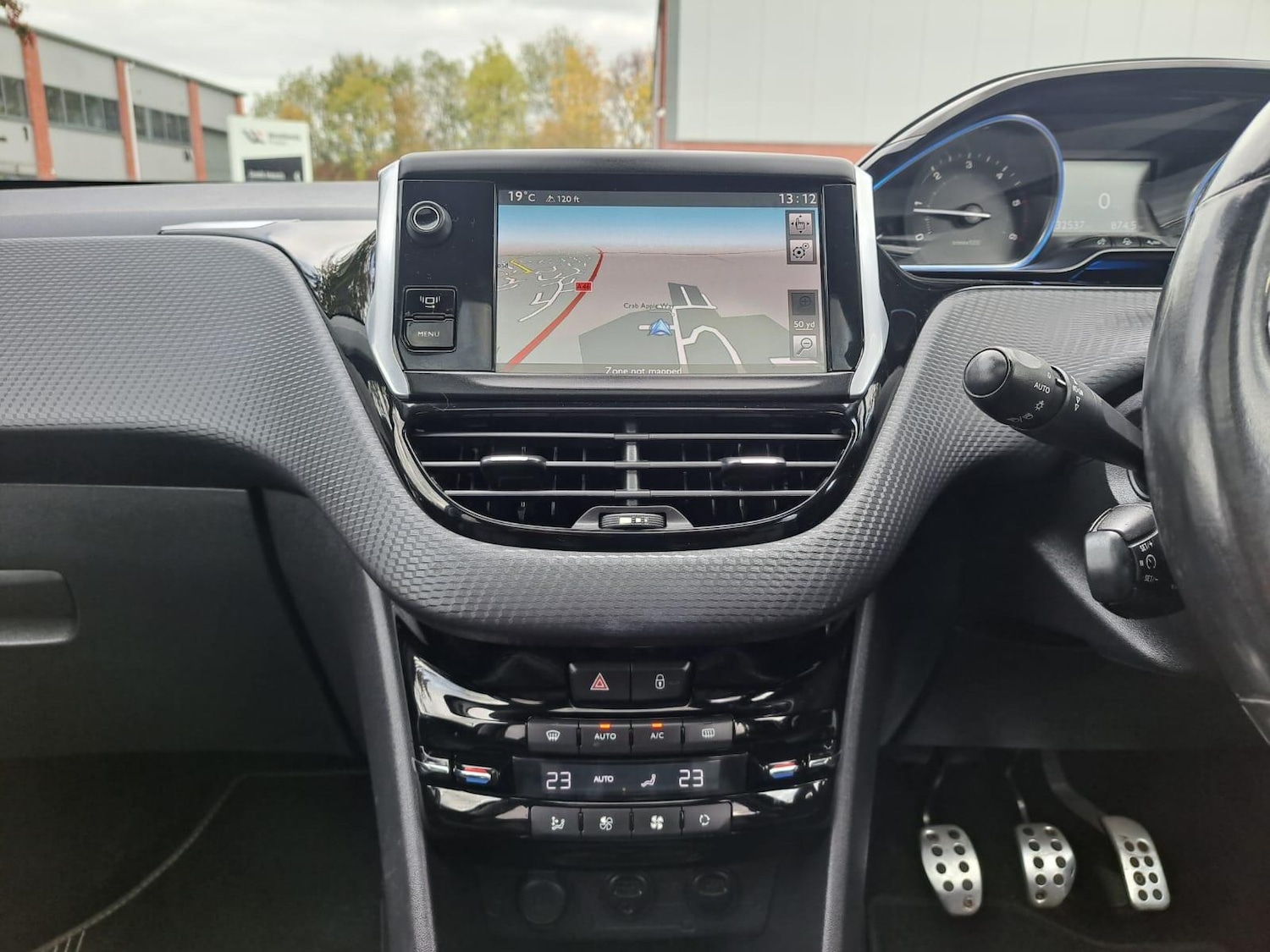 Used Peugeot 2008 2013 for sale - 76371542: Photo 42