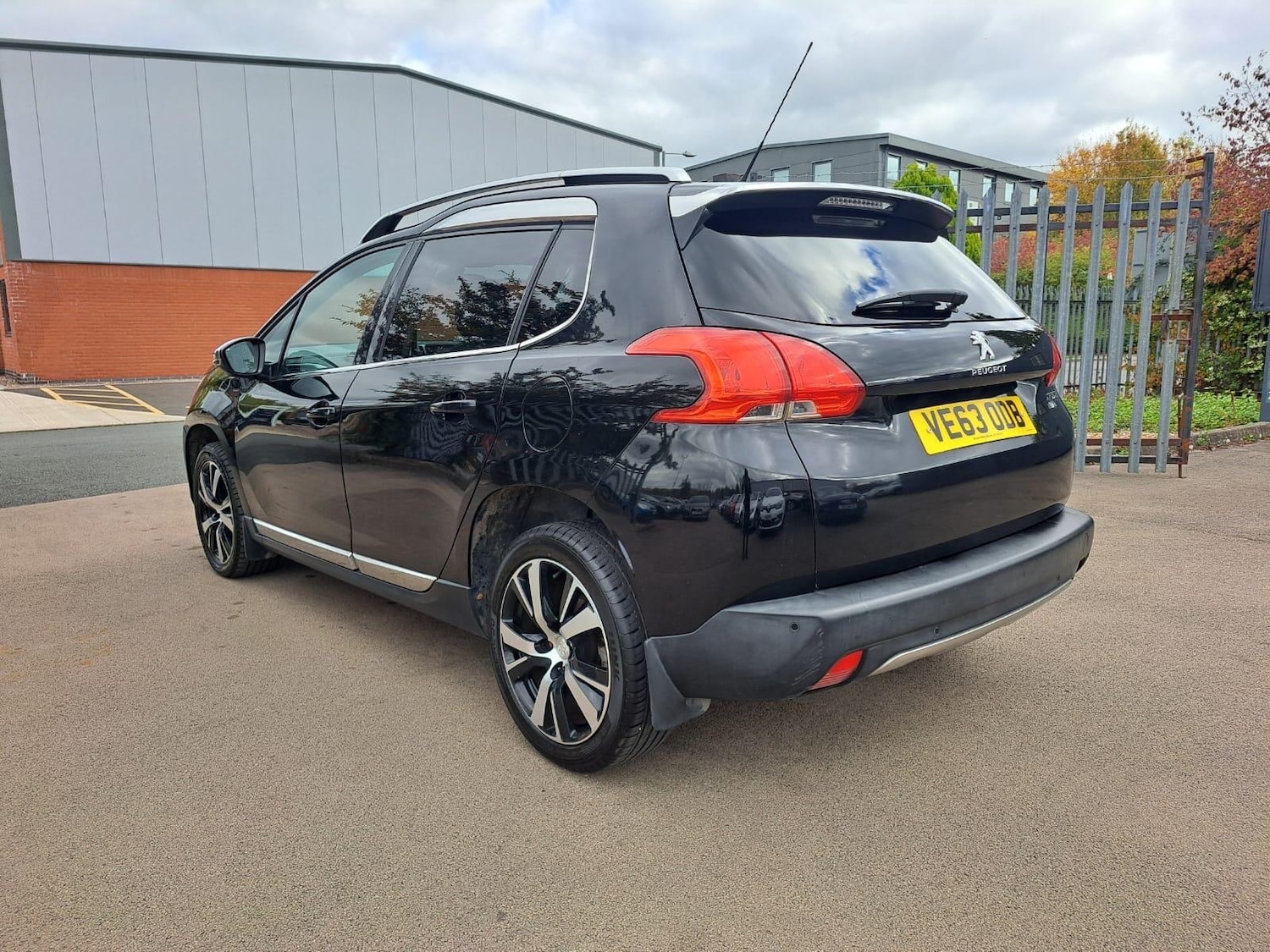 Used Peugeot 2008 2013 for sale - 76371542: Photo 7
