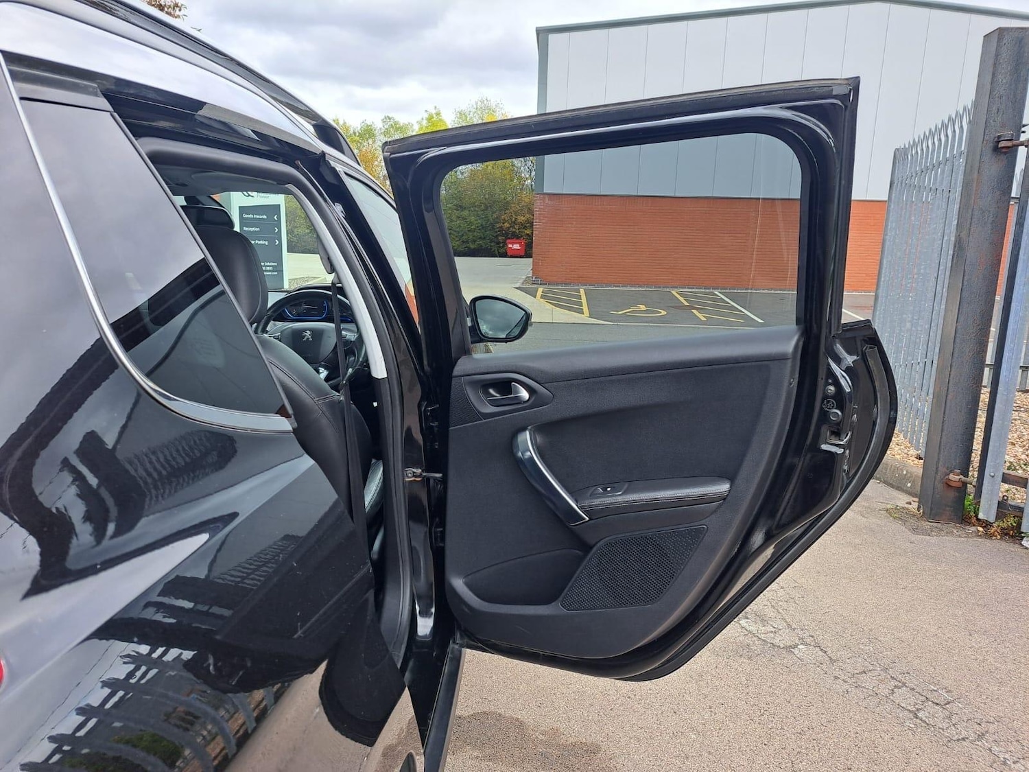 Used Peugeot 2008 2013 for sale - 76371542: Photo 73