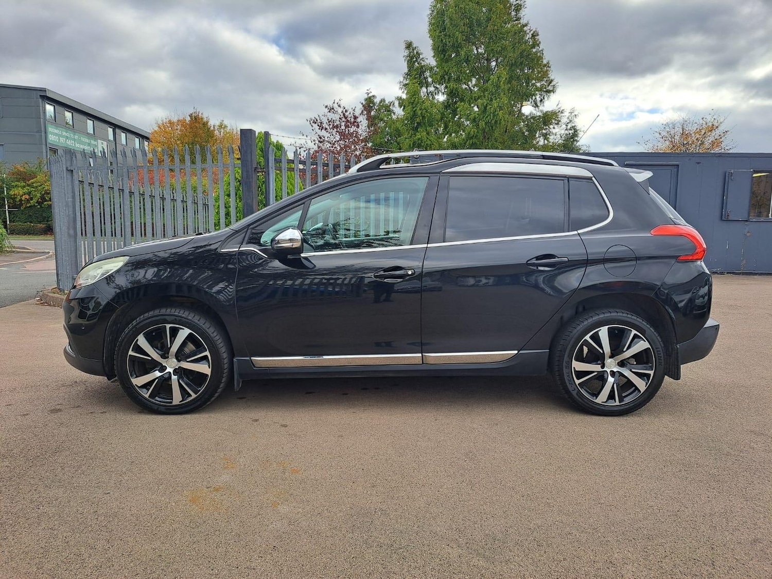 Used Peugeot 2008 2013 for sale - 76371542: Photo 8