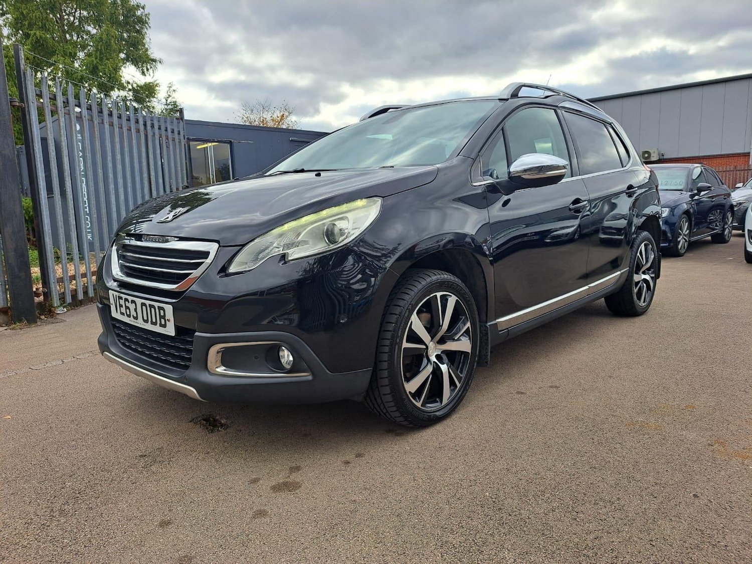 Used Peugeot 2008 2013 for sale - 76371542: Photo 9