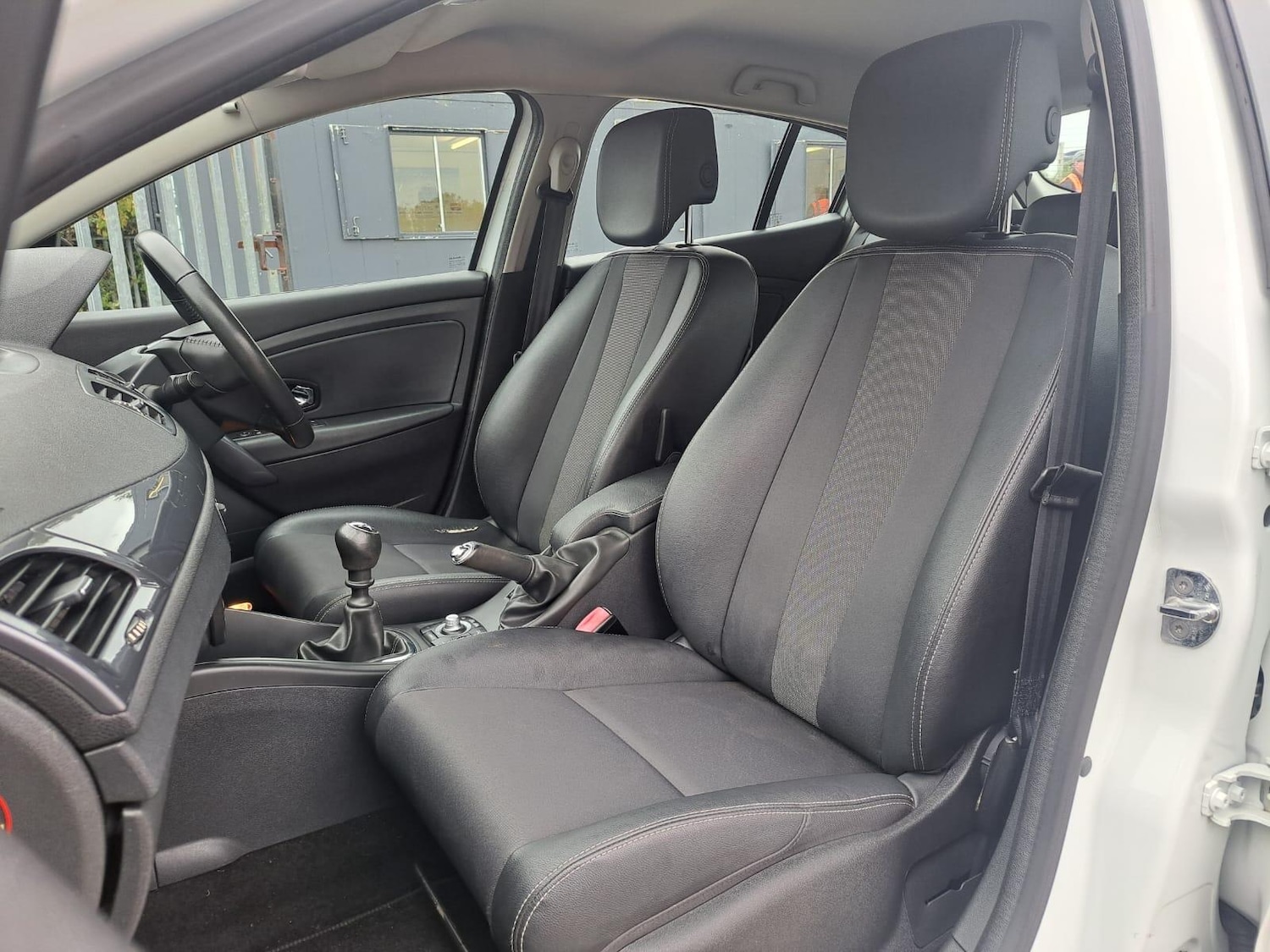 Used Renault Megane 2015 for sale - 76990335: Photo 18