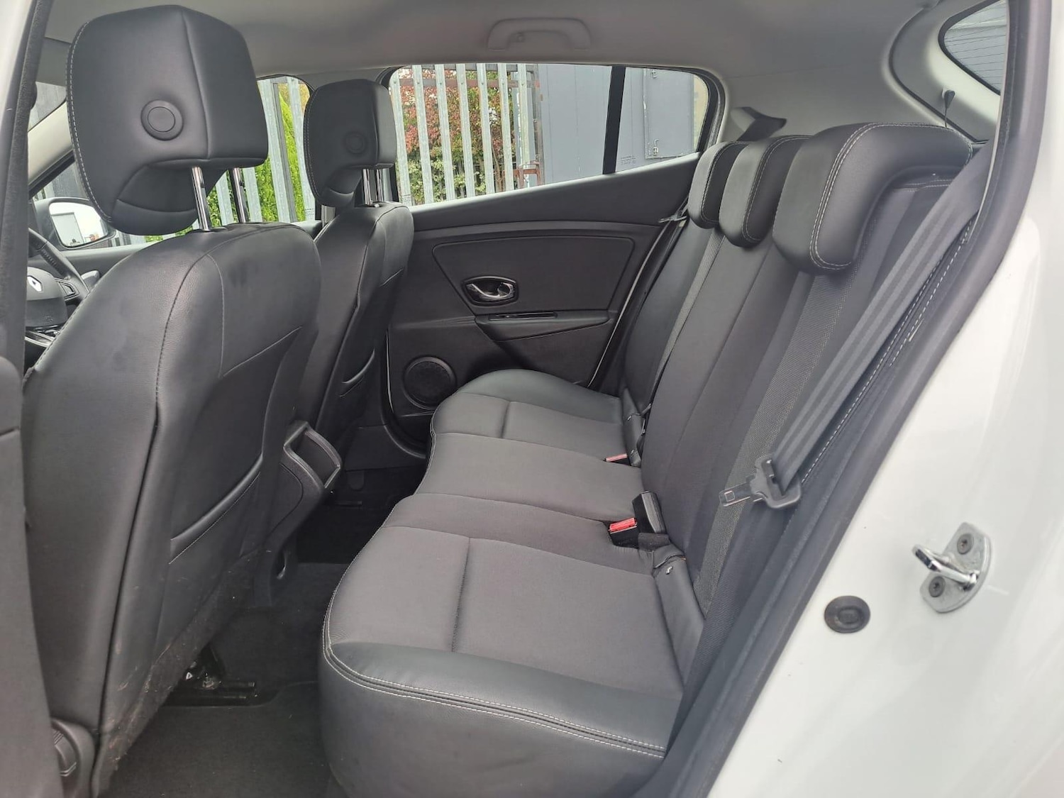 Used Renault Megane 2015 for sale - 76990335: Photo 19