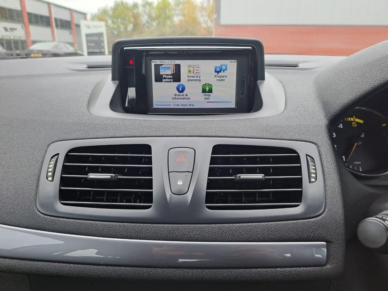 Used Renault Megane 2015 for sale - 76990335: Photo 36