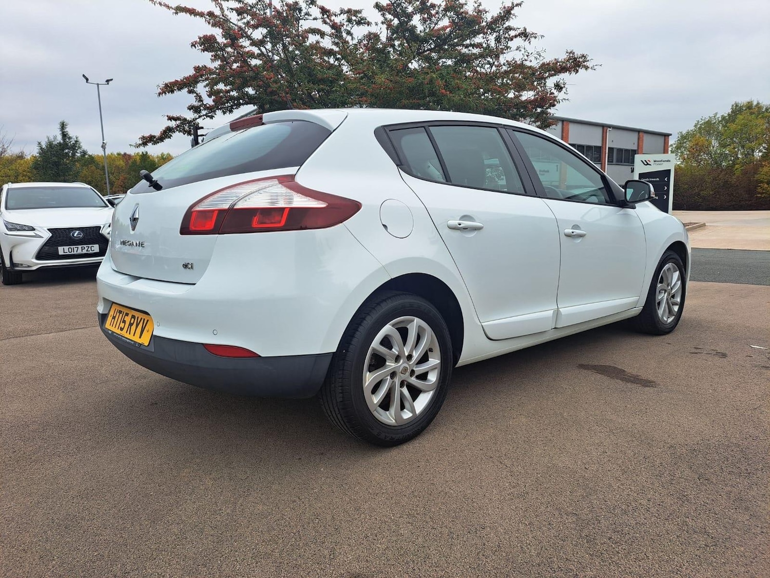 Used Renault Megane 2015 for sale - 76990335: Photo 4