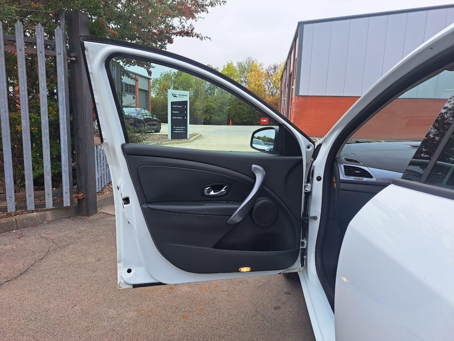 Used Renault Megane 2015 for sale - 76990335: Photo 55