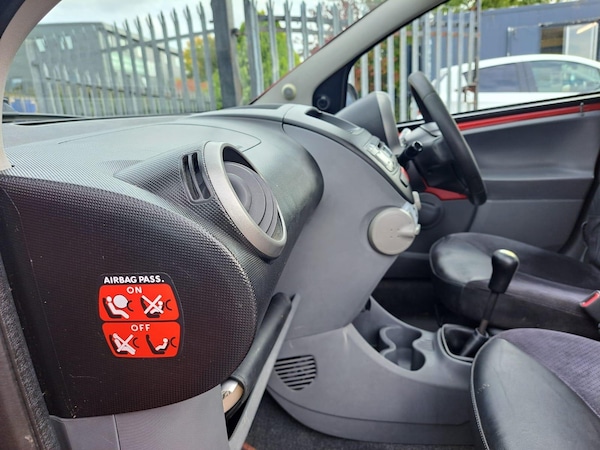 Used Toyota AYGO 2011 for sale - 76084270: Photo 15