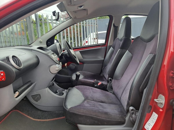 Used Toyota AYGO 2011 for sale - 76084270: Photo 17