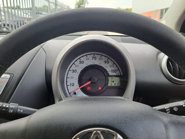 Used Toyota AYGO 2011 for sale - 76084270: Photo 29