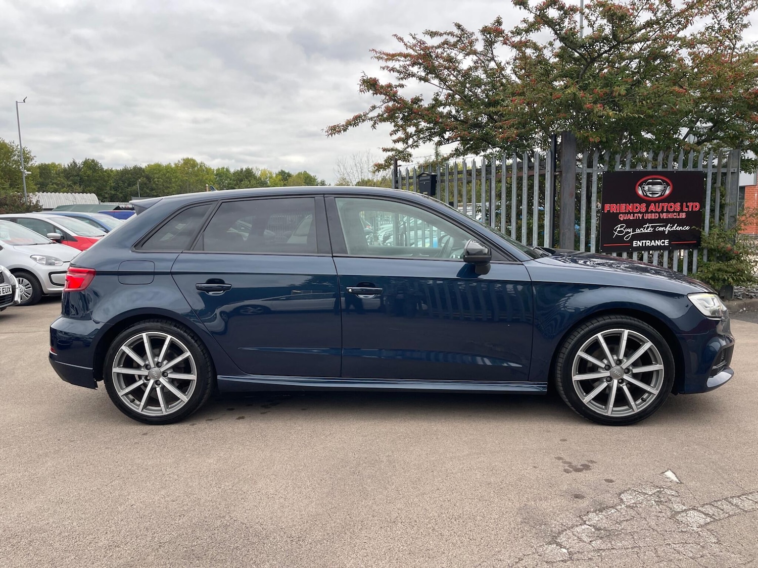 Used Audi A3 2018 for sale - 76084383: Photo 3