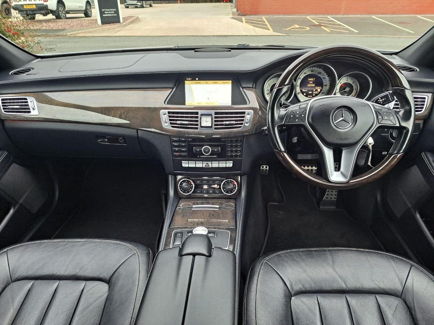 Used Mercedes-Benz CLS 2011 for sale - 76942637: Photo 14