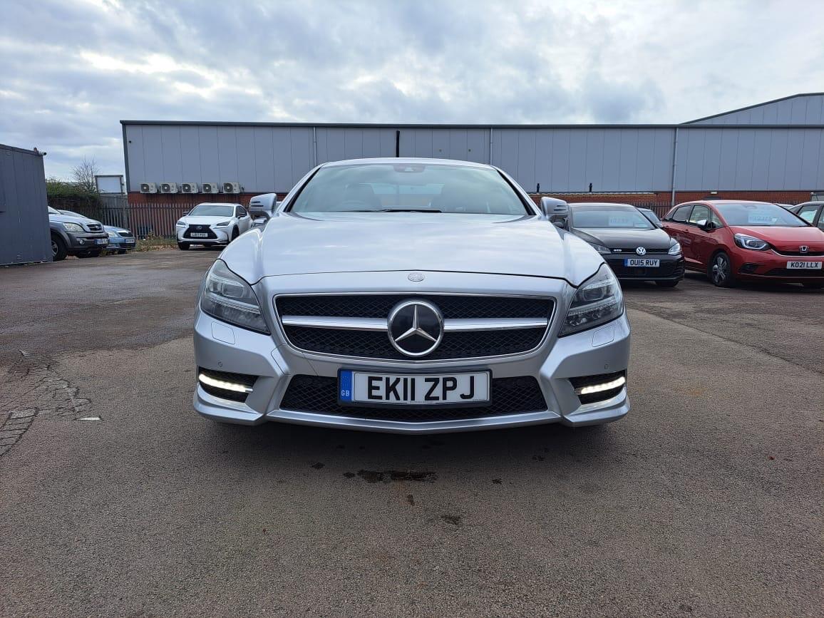 Used Mercedes-Benz CLS 2011 for sale - 76942637: Photo 2