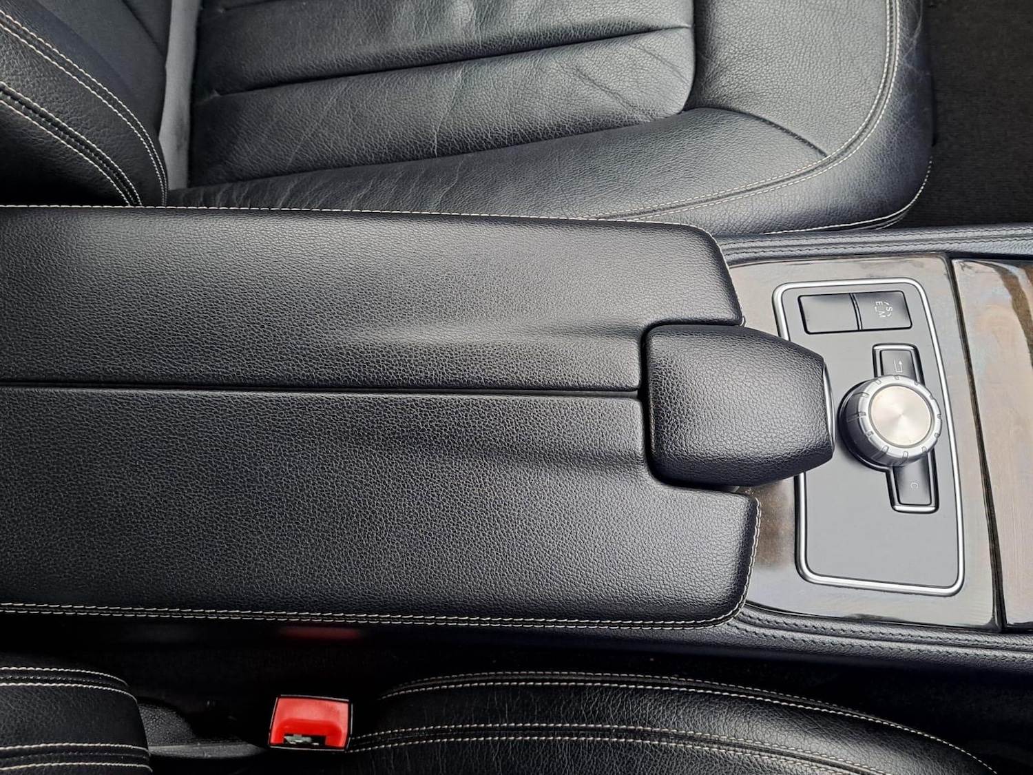 Used Mercedes-Benz CLS 2011 for sale - 76942637: Photo 49