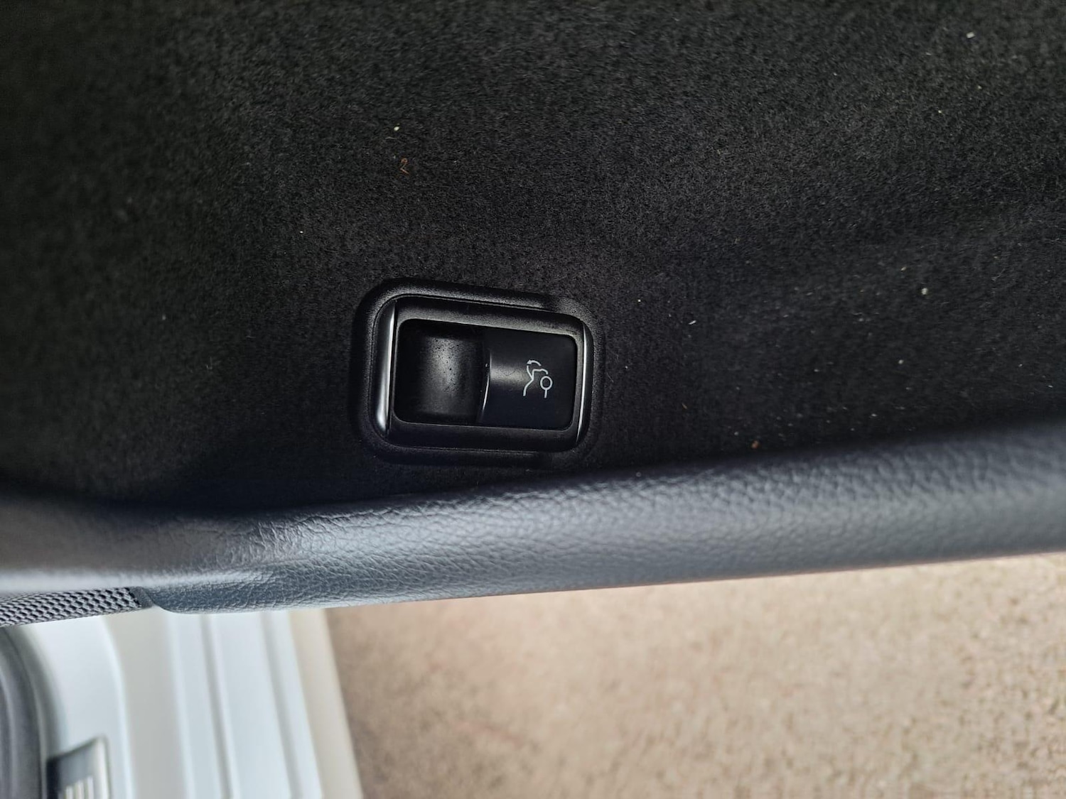 Used Mercedes-Benz CLS 2011 for sale - 76942637: Photo 59