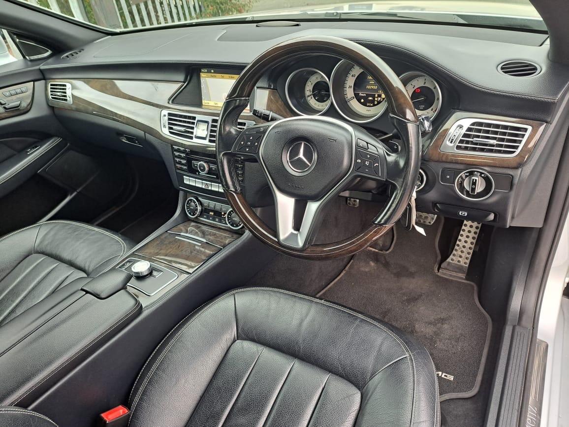 Used Mercedes-Benz CLS 2011 for sale - 76942637: Photo 9