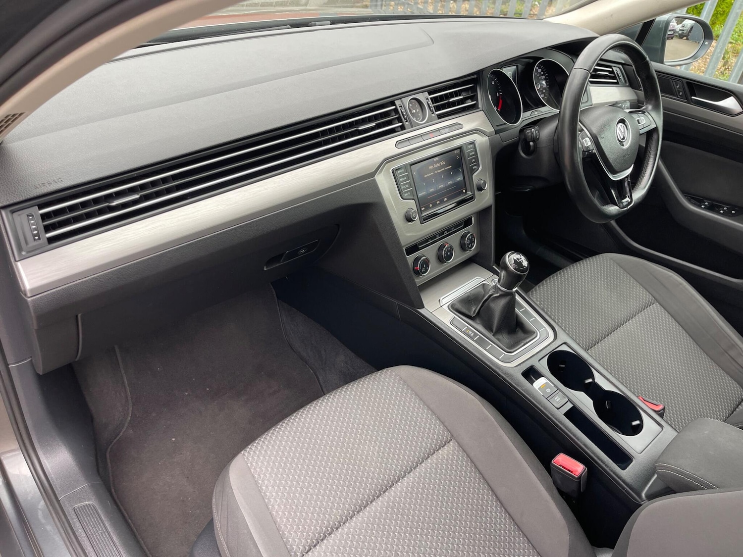 Used Volkswagen Passat 2015 for sale - 76988850: Photo 17