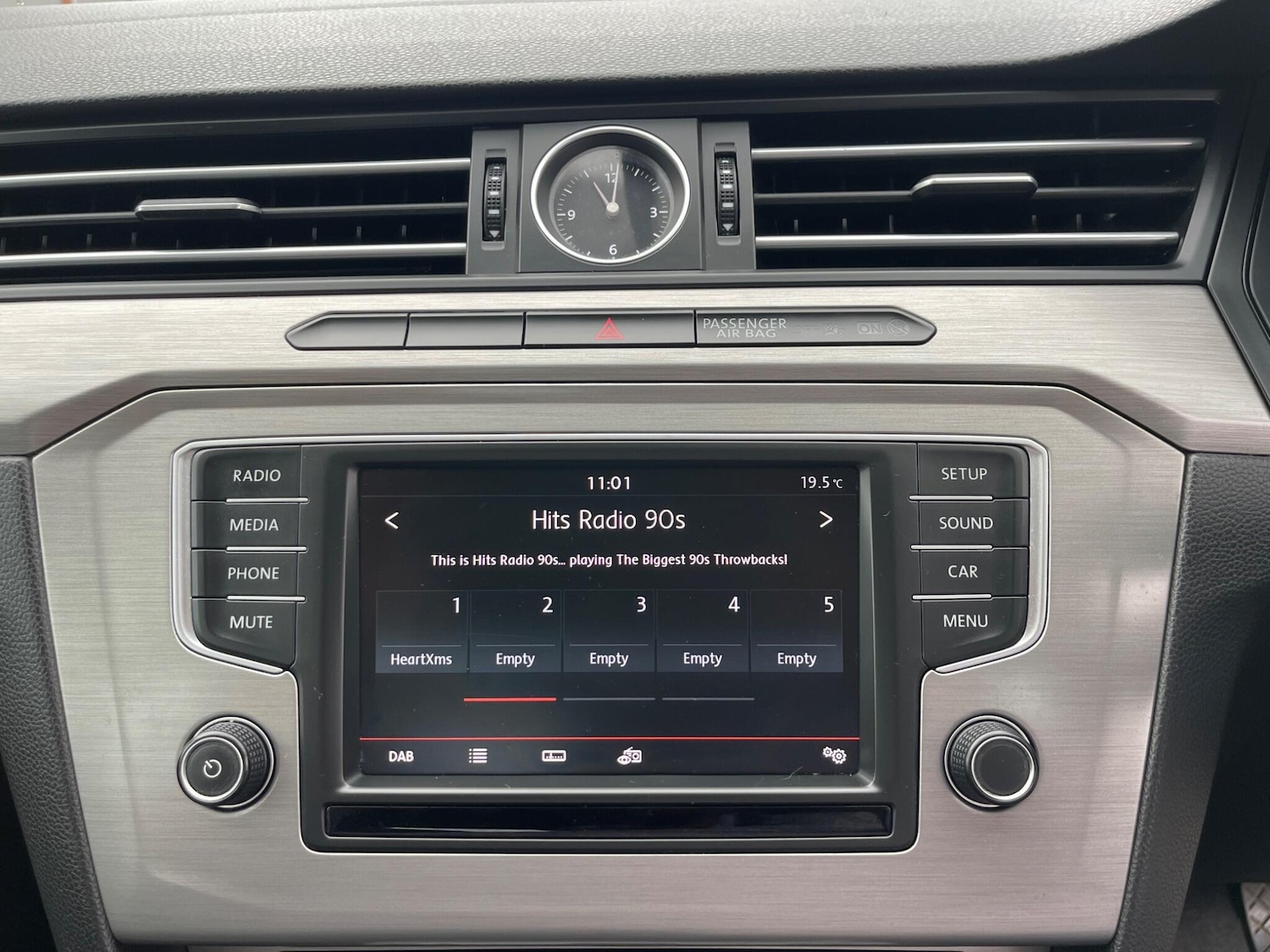 Used Volkswagen Passat 2015 for sale - 76988850: Photo 32