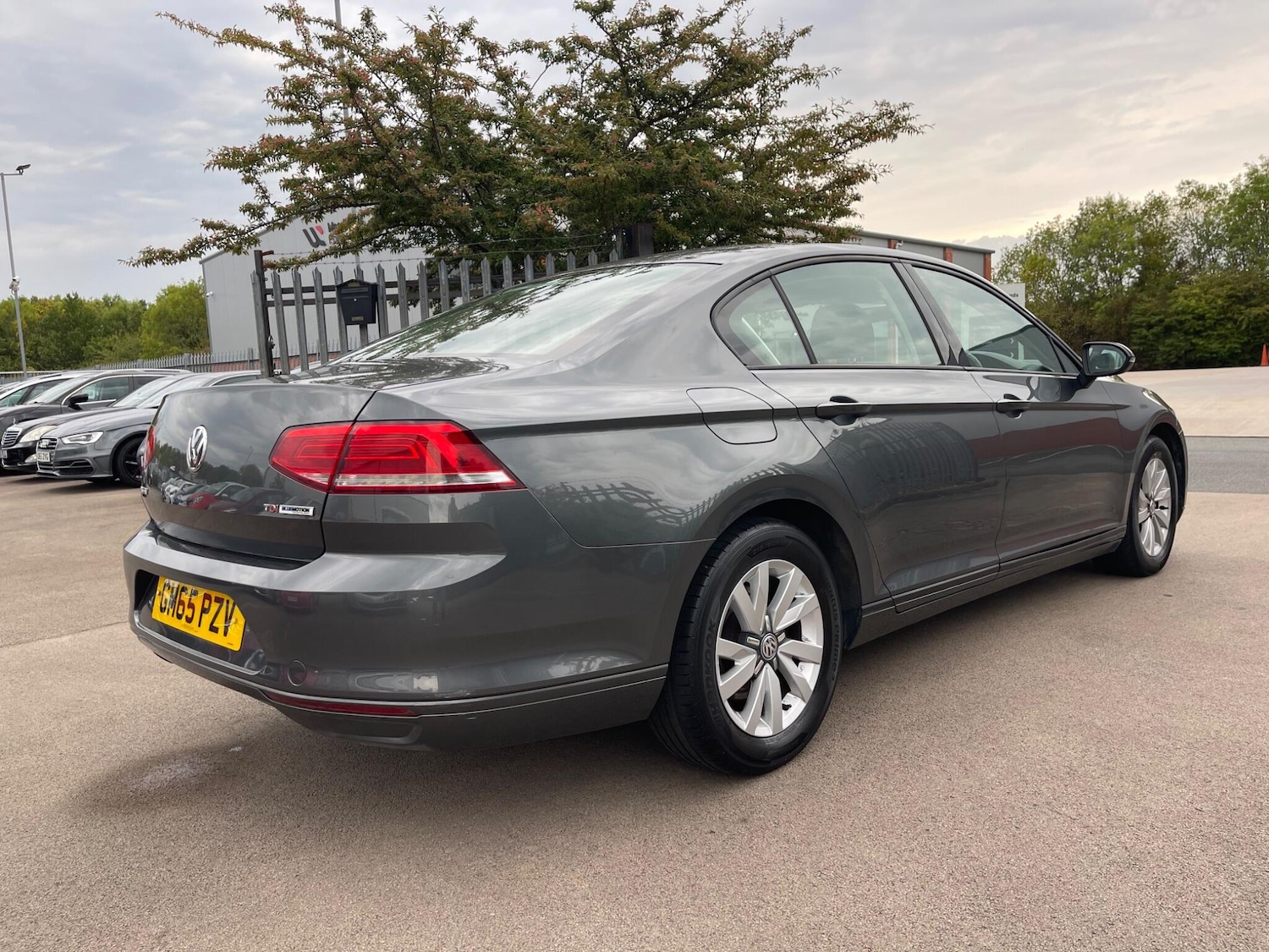 Used Volkswagen Passat 2015 for sale - 76988850: Photo 4