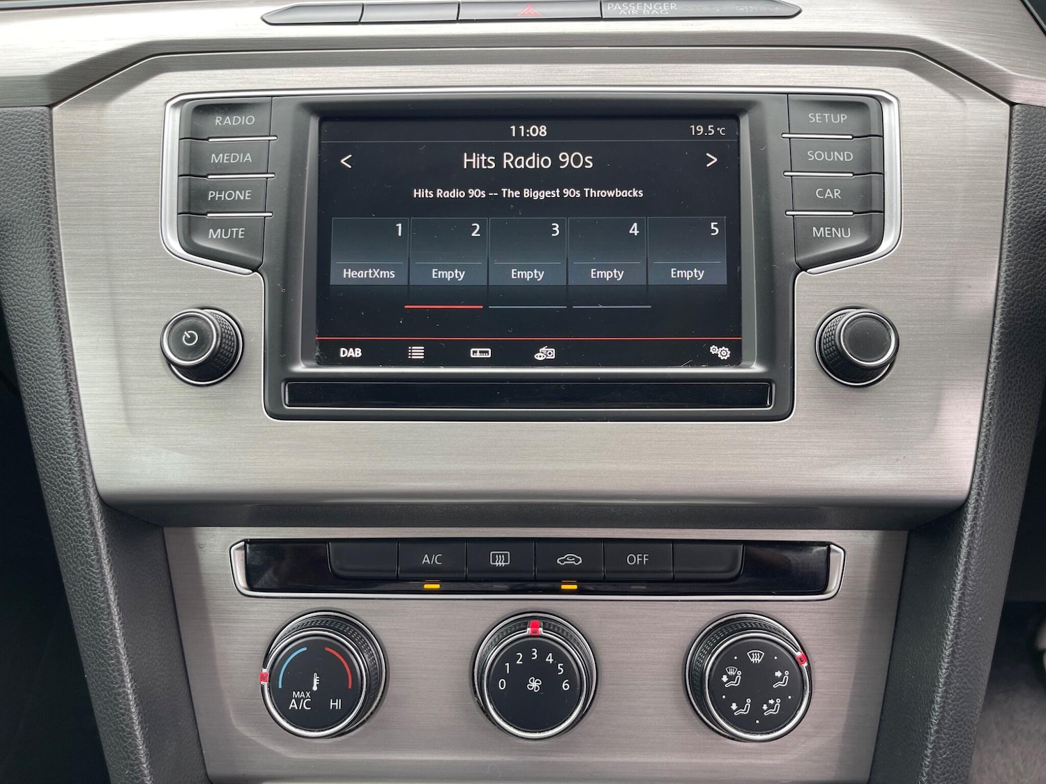 Used Volkswagen Passat 2015 for sale - 76988850: Photo 44