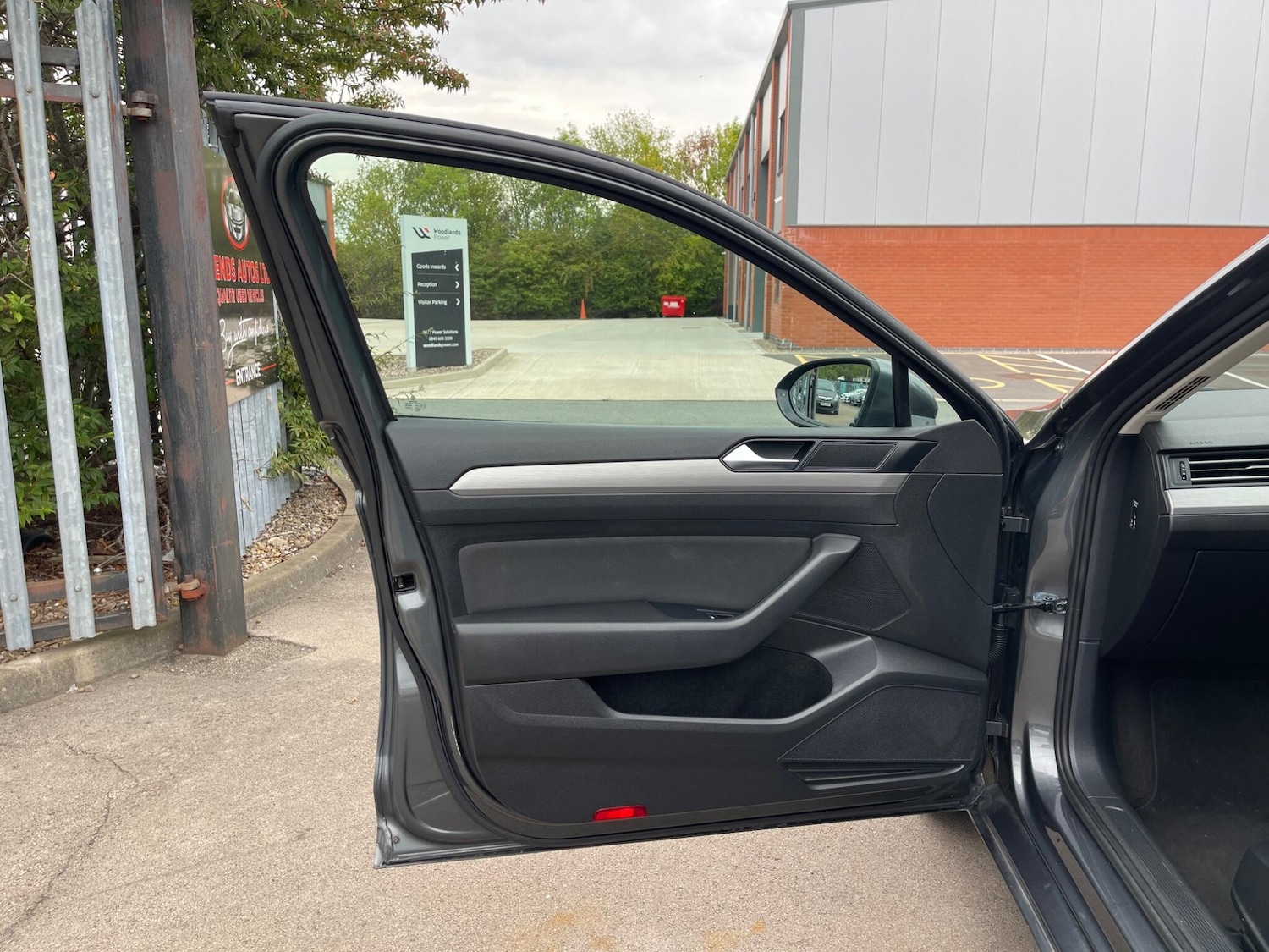 Used Volkswagen Passat 2015 for sale - 76988850: Photo 69