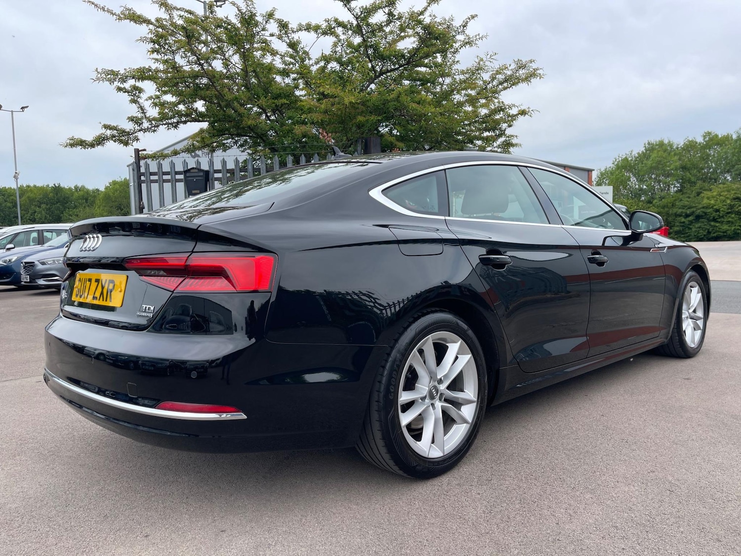 Used Audi A5 2017 for sale - 76549350: Photo 4
