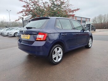 Used Skoda Fabia 2016 for sale - 77057177: Photo