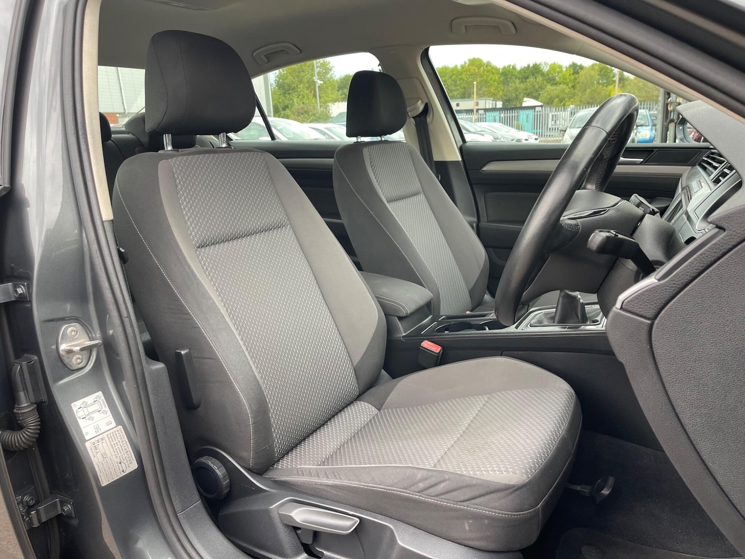 Used Volkswagen Passat 2015 for sale - 75989974: Photo 11