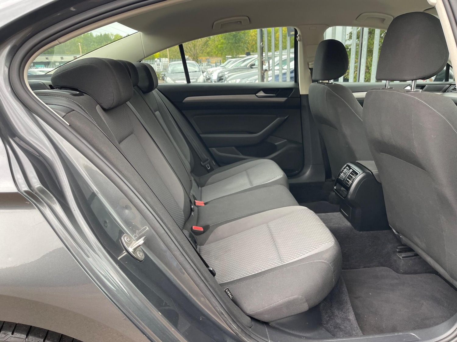 Used Volkswagen Passat 2015 for sale - 75989974: Photo 12