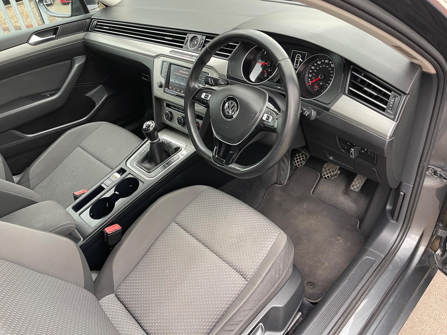 Used Volkswagen Passat 2015 for sale - 75989974: Photo 9