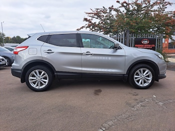 Used Nissan Qashqai 2014 for sale - 76314736: Photo 3