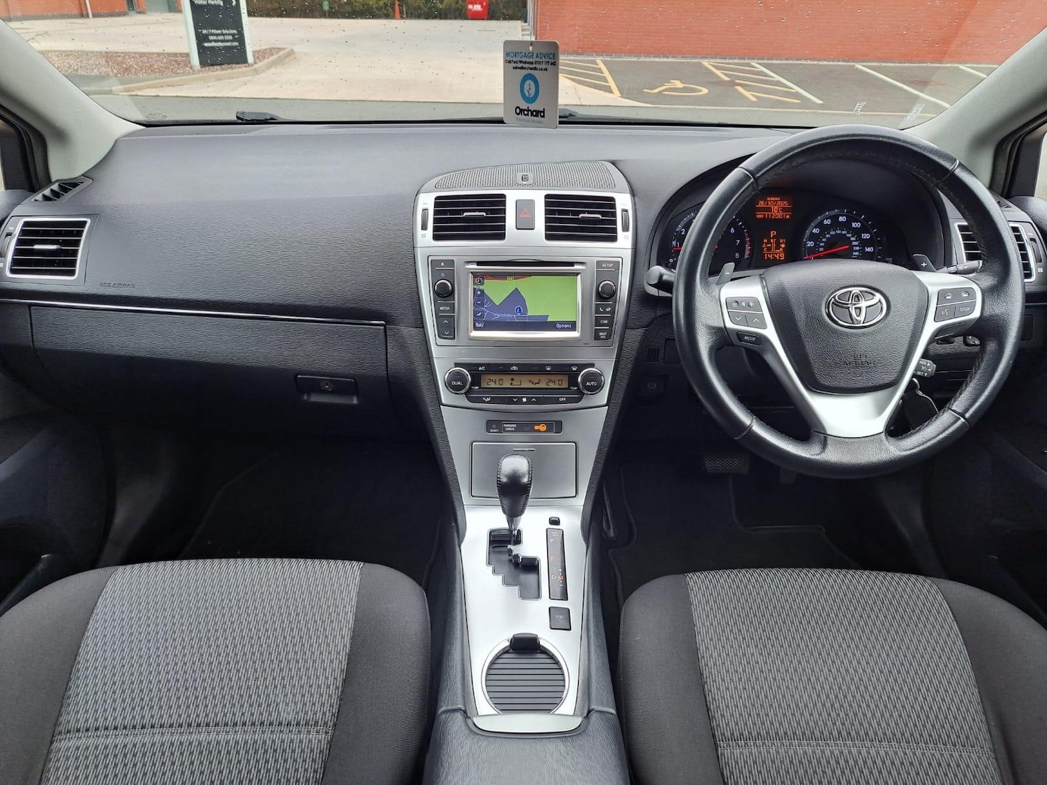 Used Toyota Avensis 2012 for sale - 76380867: Photo 13