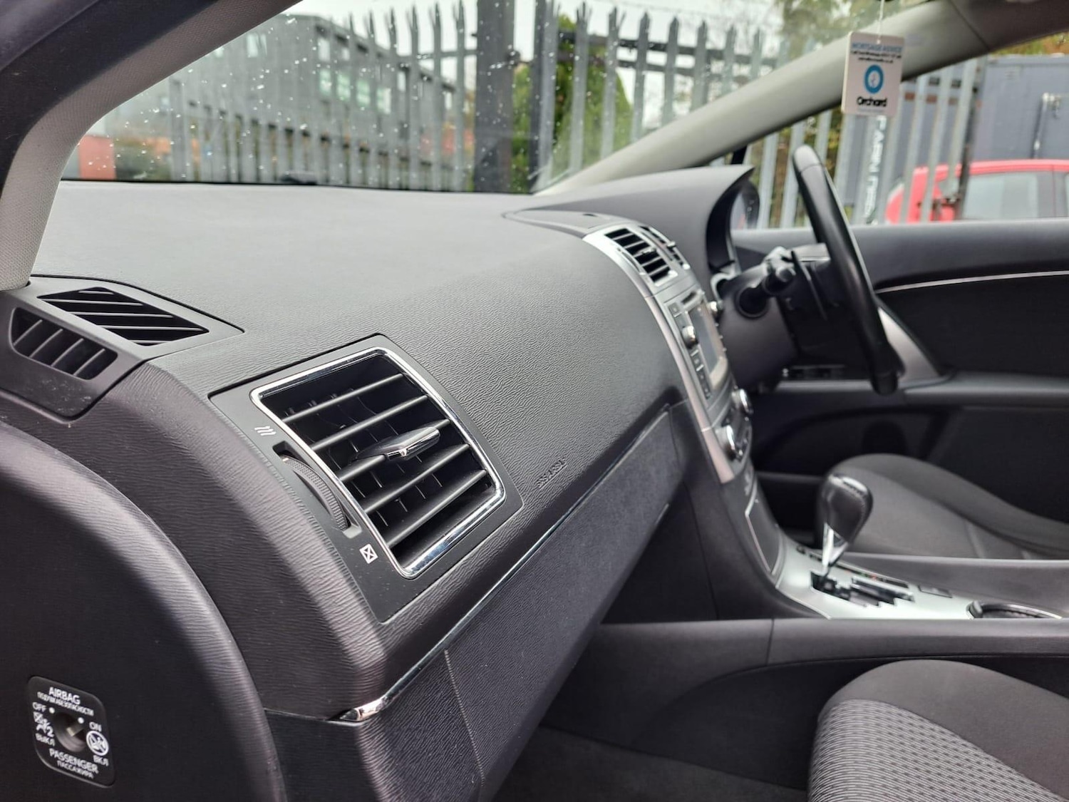 Used Toyota Avensis 2012 for sale - 76380867: Photo 14