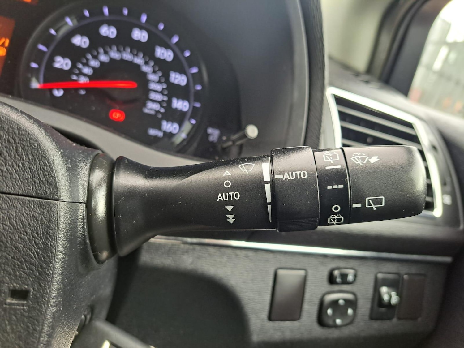 Used Toyota Avensis 2012 for sale - 76380867: Photo 26