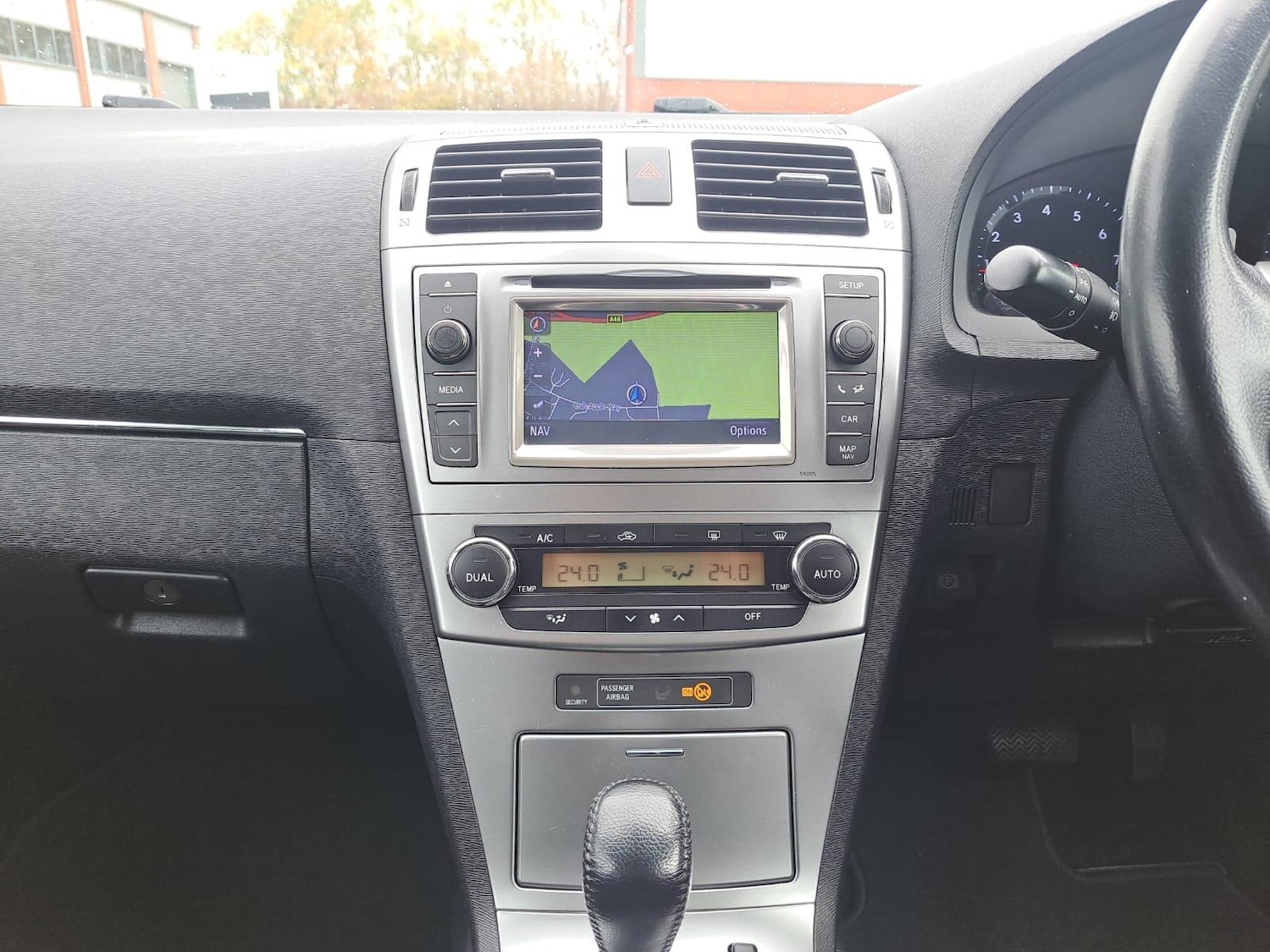 Used Toyota Avensis 2012 for sale - 76380867: Photo 40