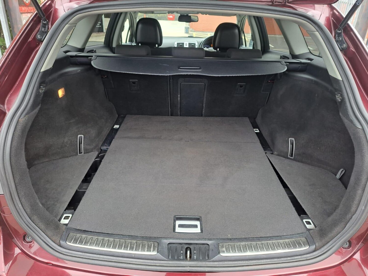 Used Toyota Avensis 2012 for sale - 76380867: Photo 58