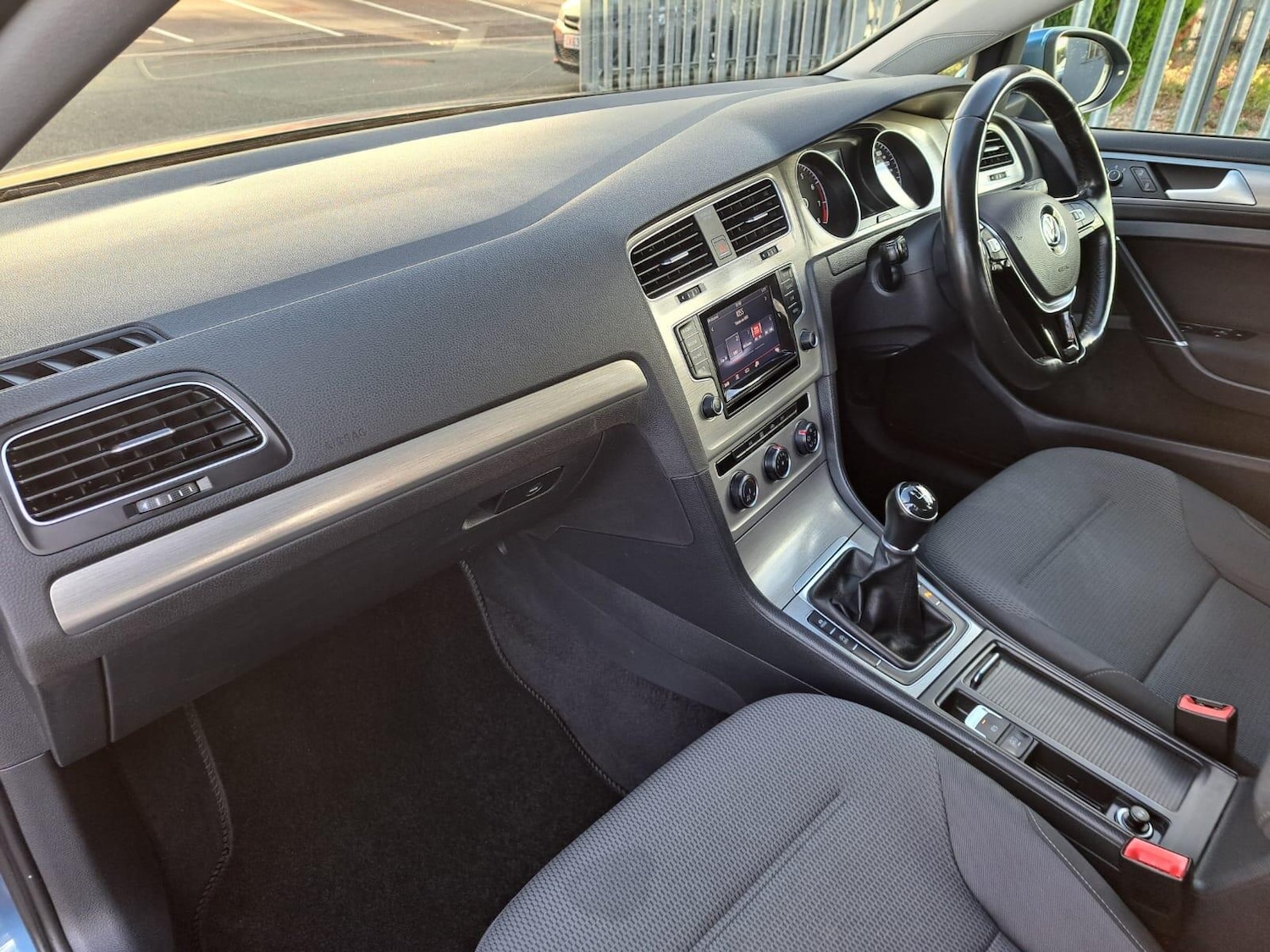 Used Volkswagen Golf 2015 for sale - 76633267: Photo 16