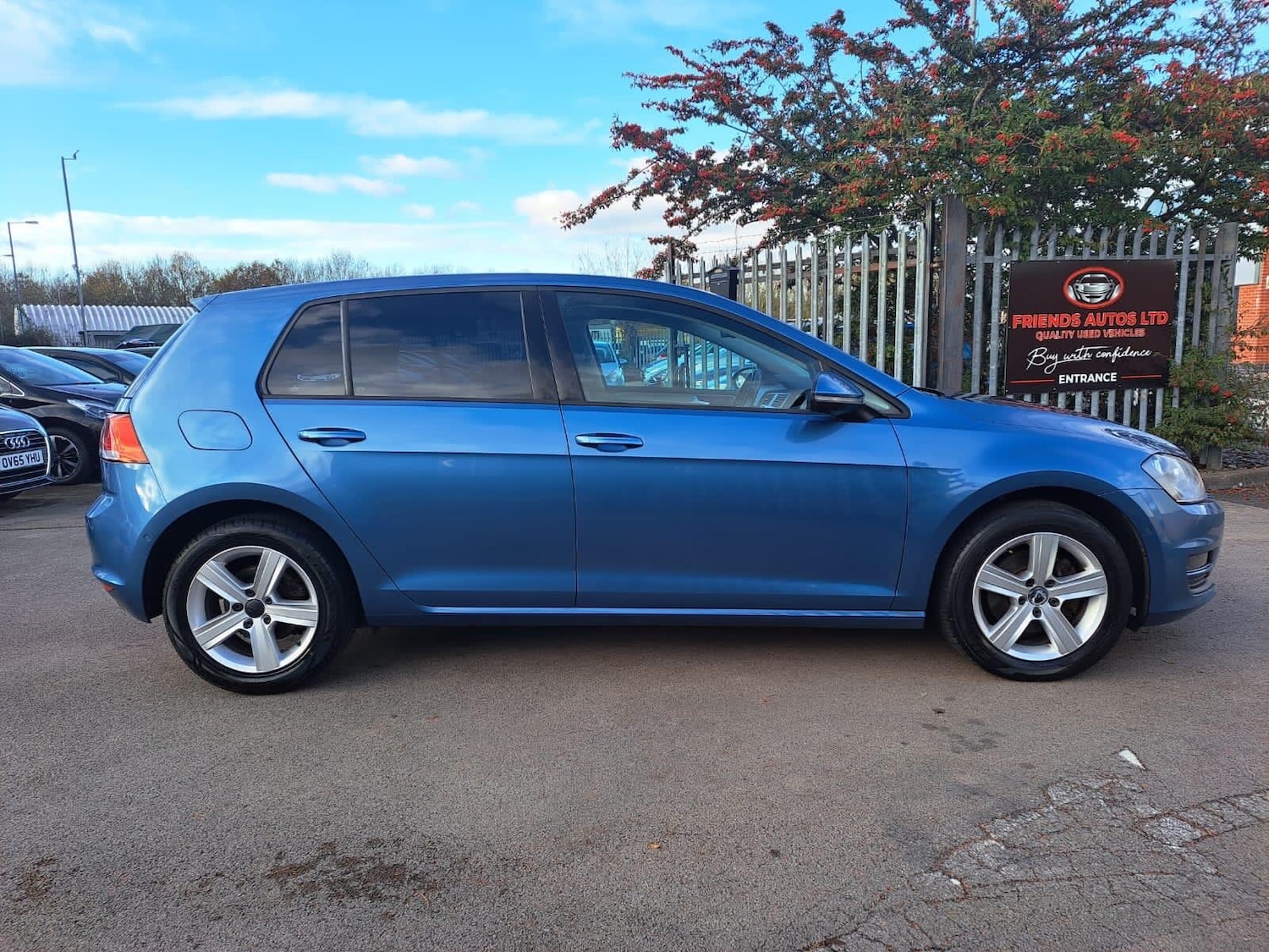 Used Volkswagen Golf 2015 for sale - 76633267: Photo 3