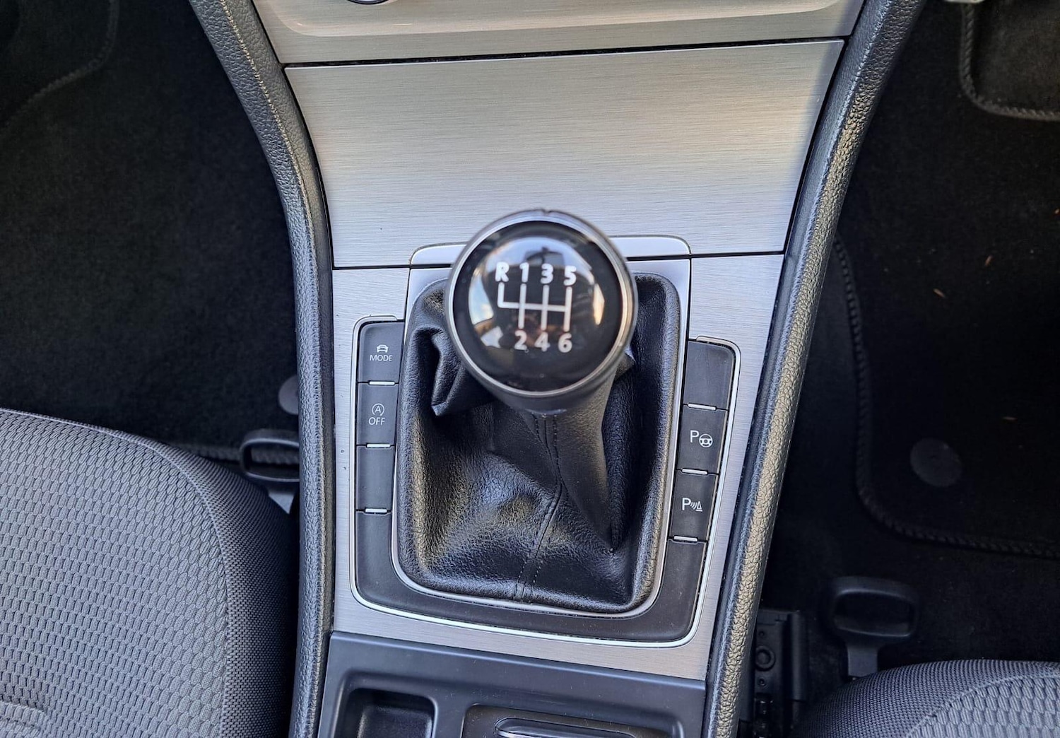 Used Volkswagen Golf 2015 for sale - 76633267: Photo 43