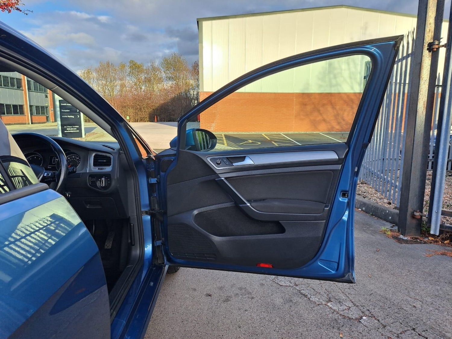 Used Volkswagen Golf 2015 for sale - 76633267: Photo 59