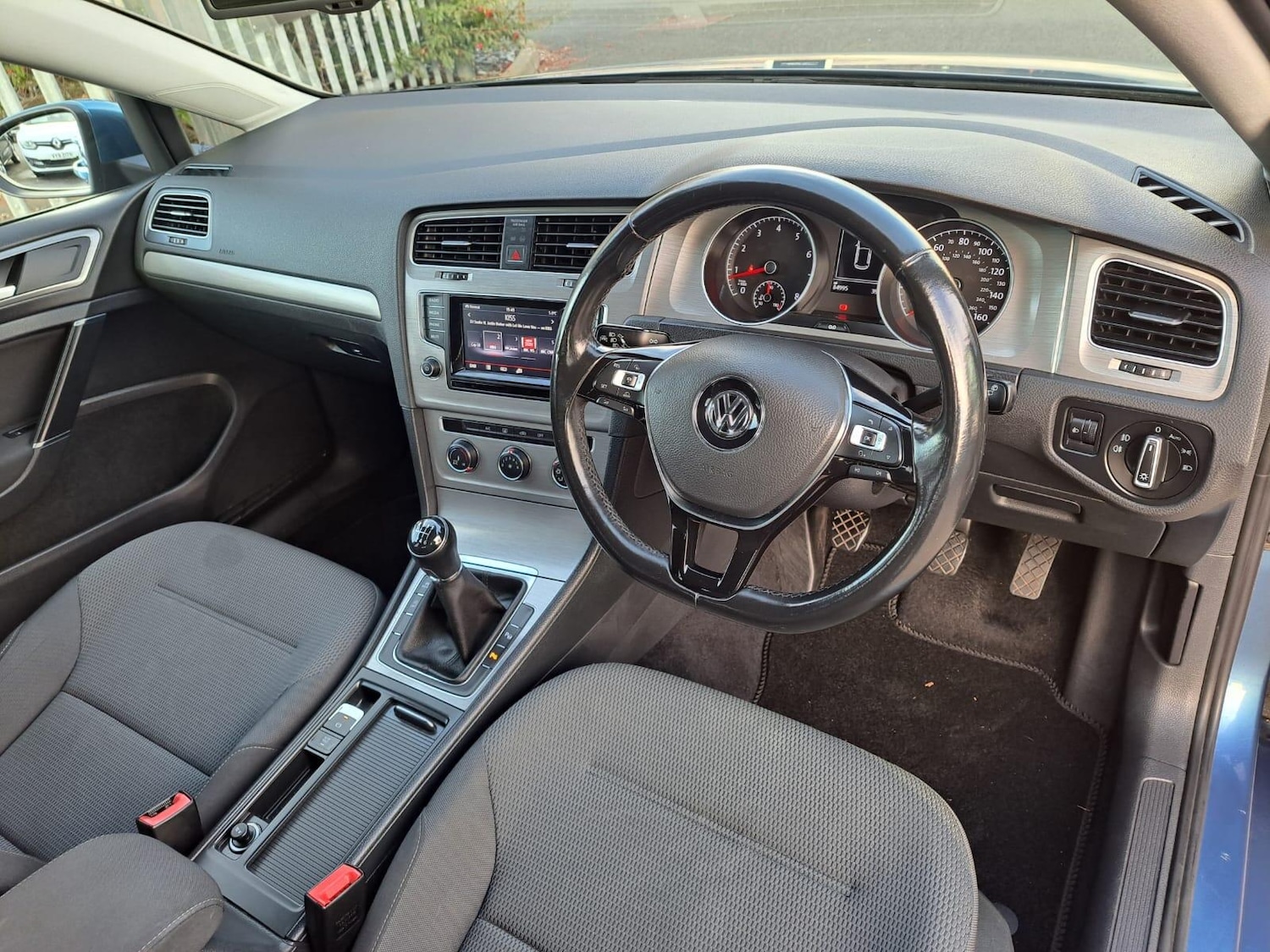 Used Volkswagen Golf 2015 for sale - 76633267: Photo 9