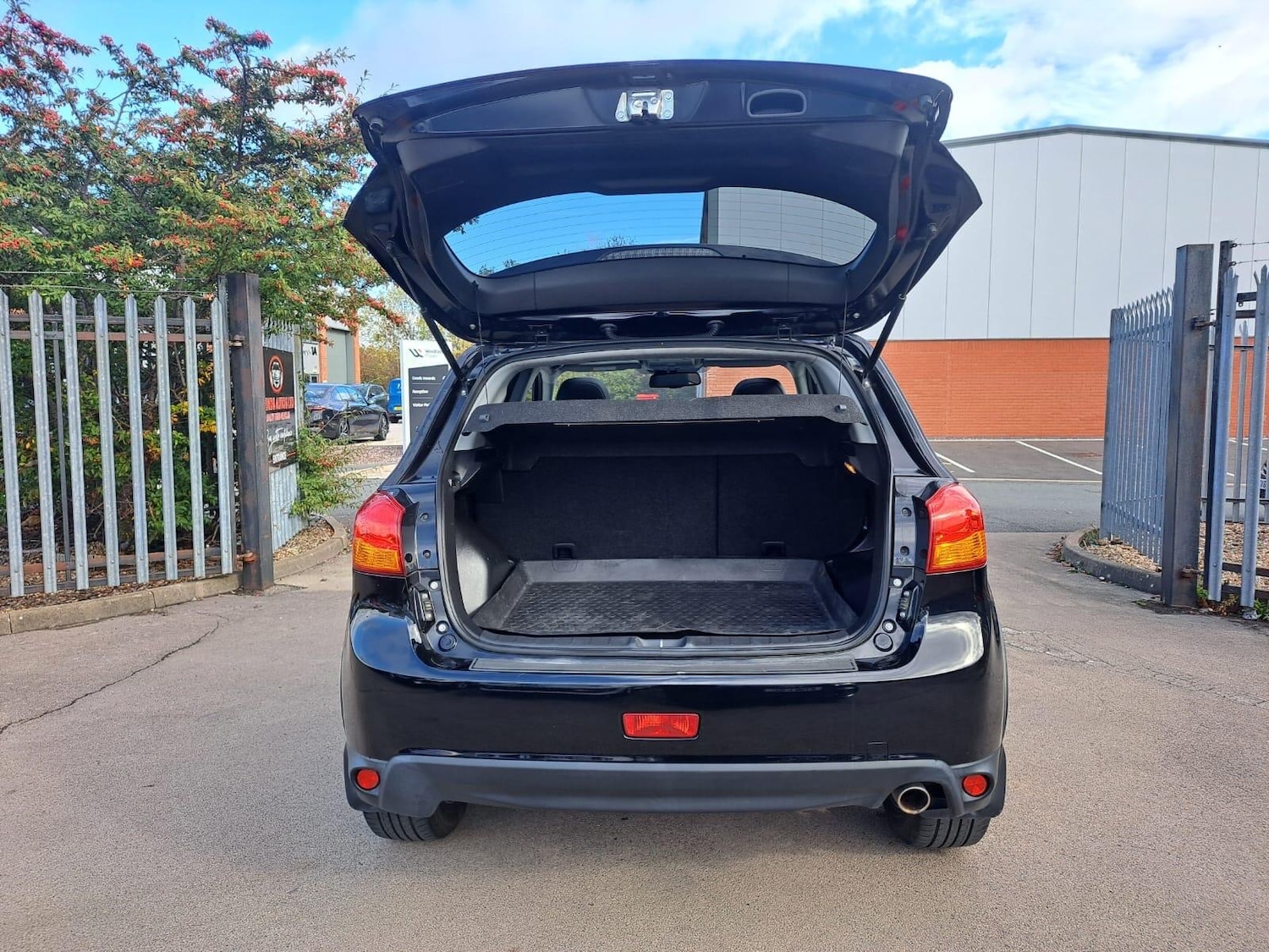 Used Mitsubishi ASX 2017 for sale - 76336970: Photo 59