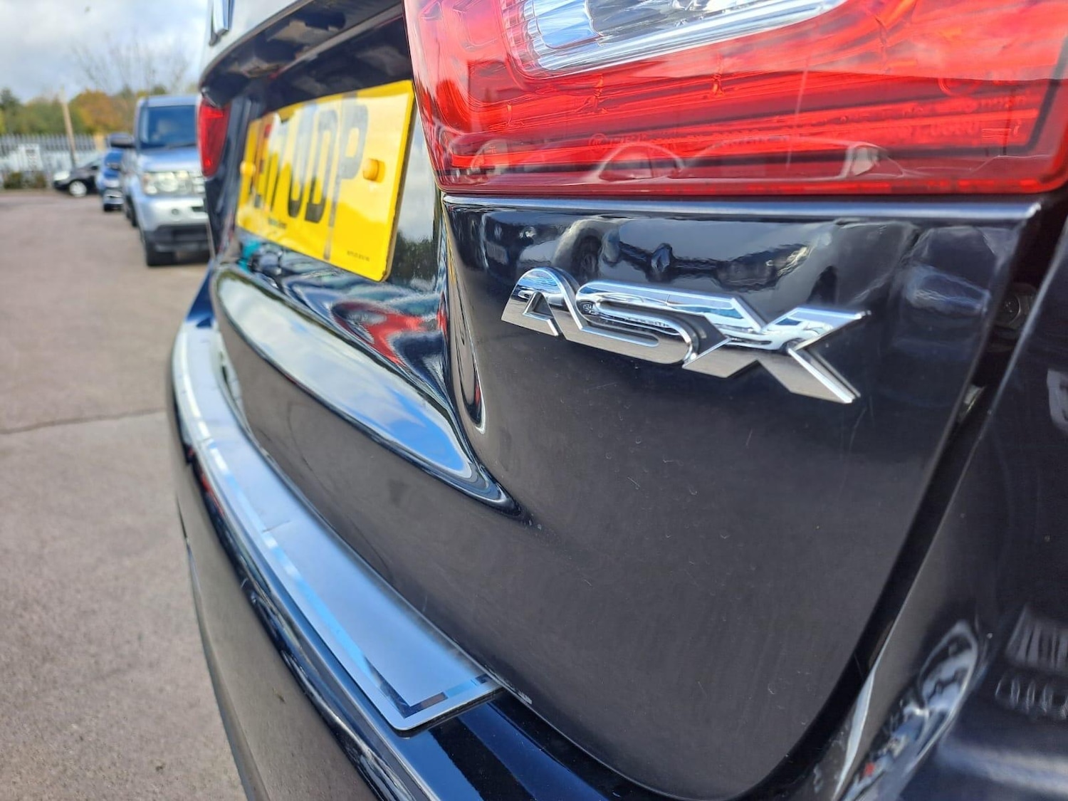 Used Mitsubishi ASX 2017 for sale - 76336970: Photo 73