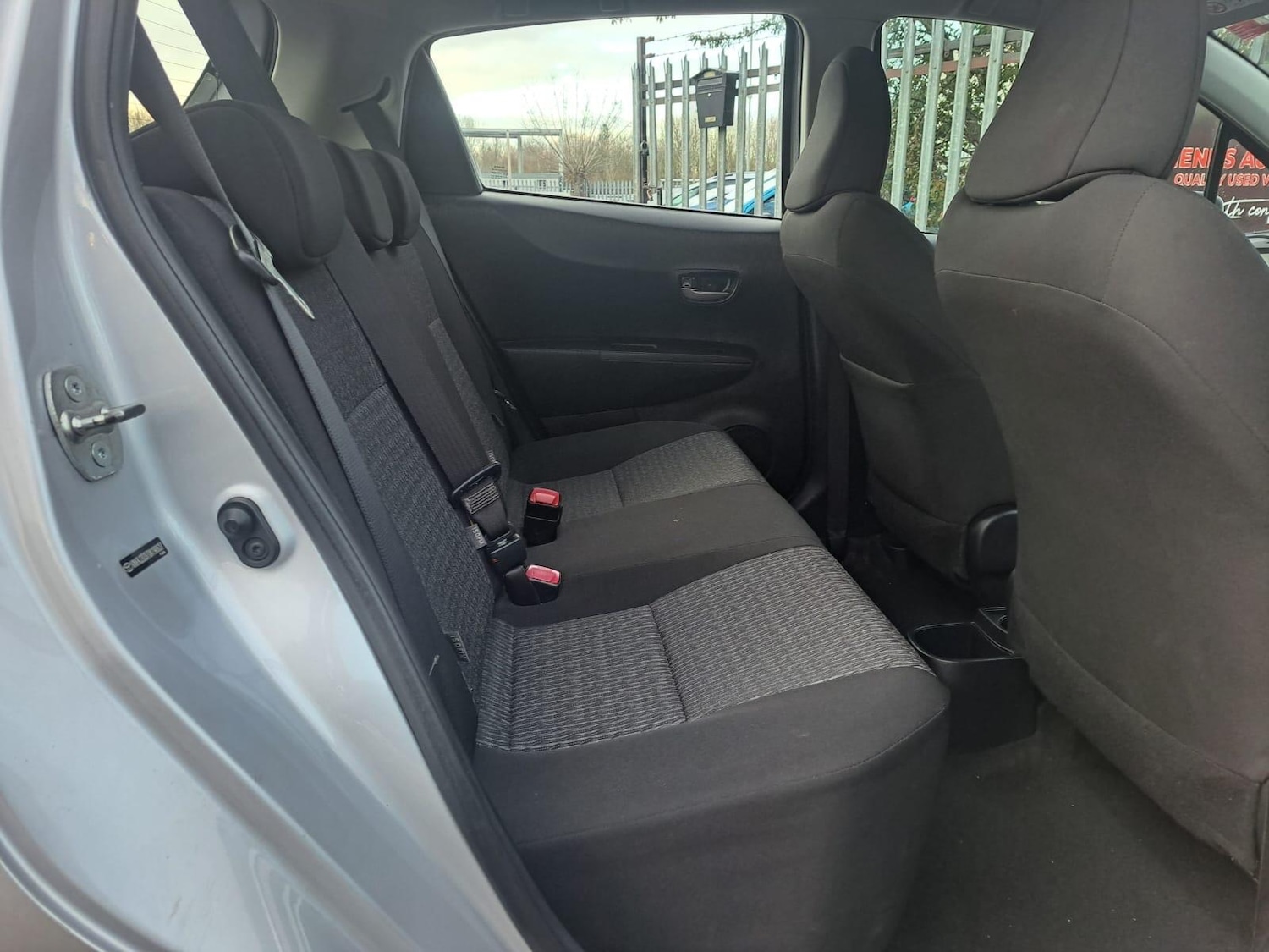 Used Toyota Yaris 2014 for sale - 77387002: Photo 12