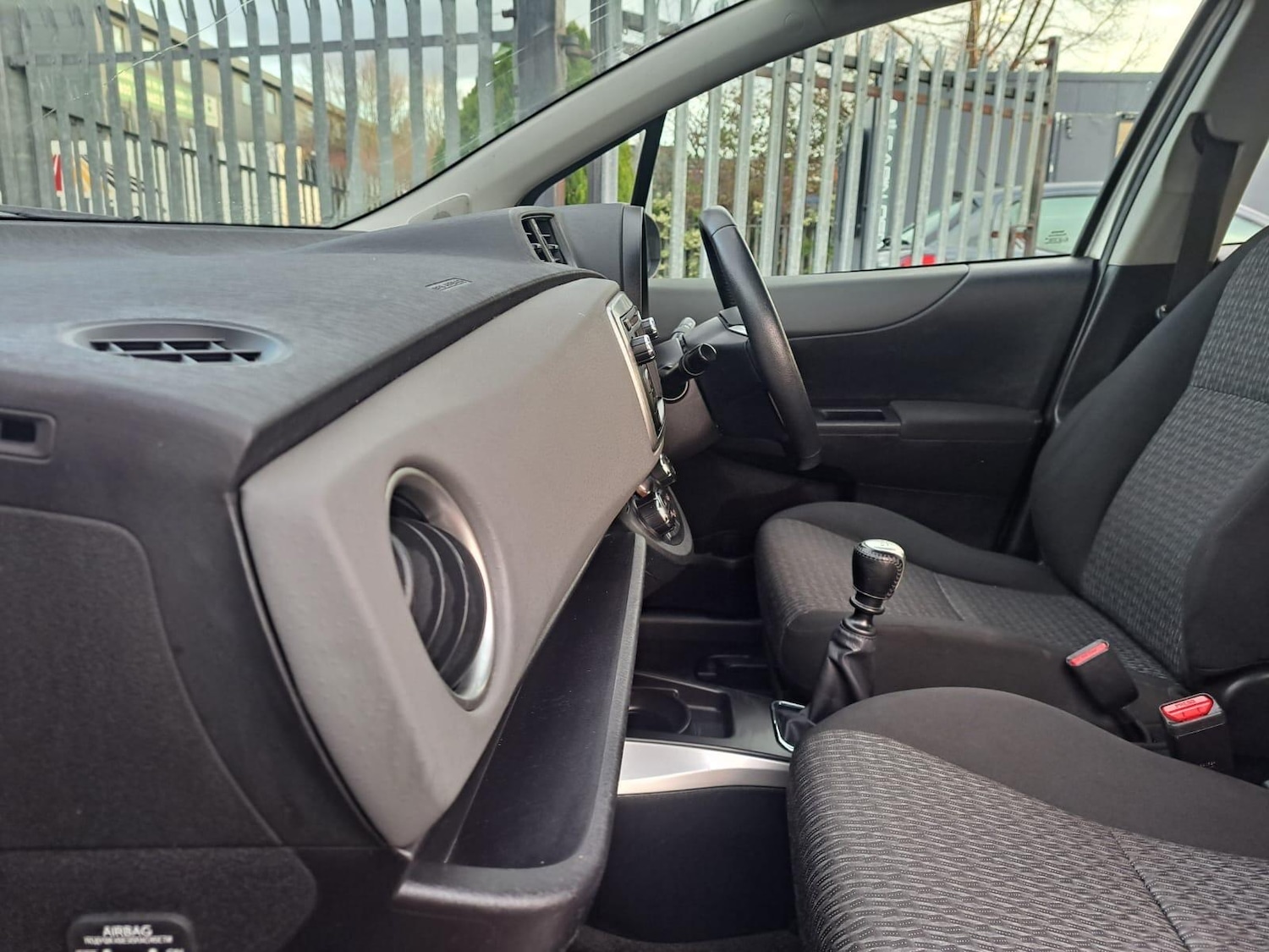 Used Toyota Yaris 2014 for sale - 77387002: Photo 15