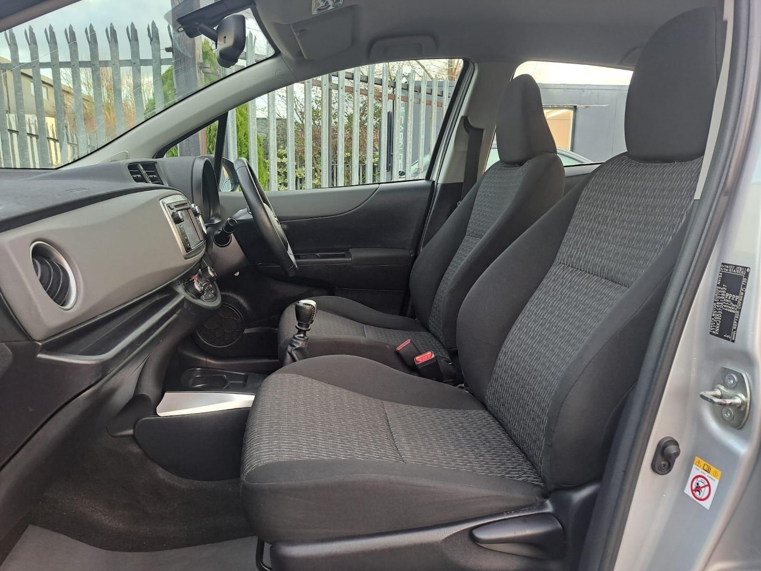 Used Toyota Yaris 2014 for sale - 77387002: Photo 17