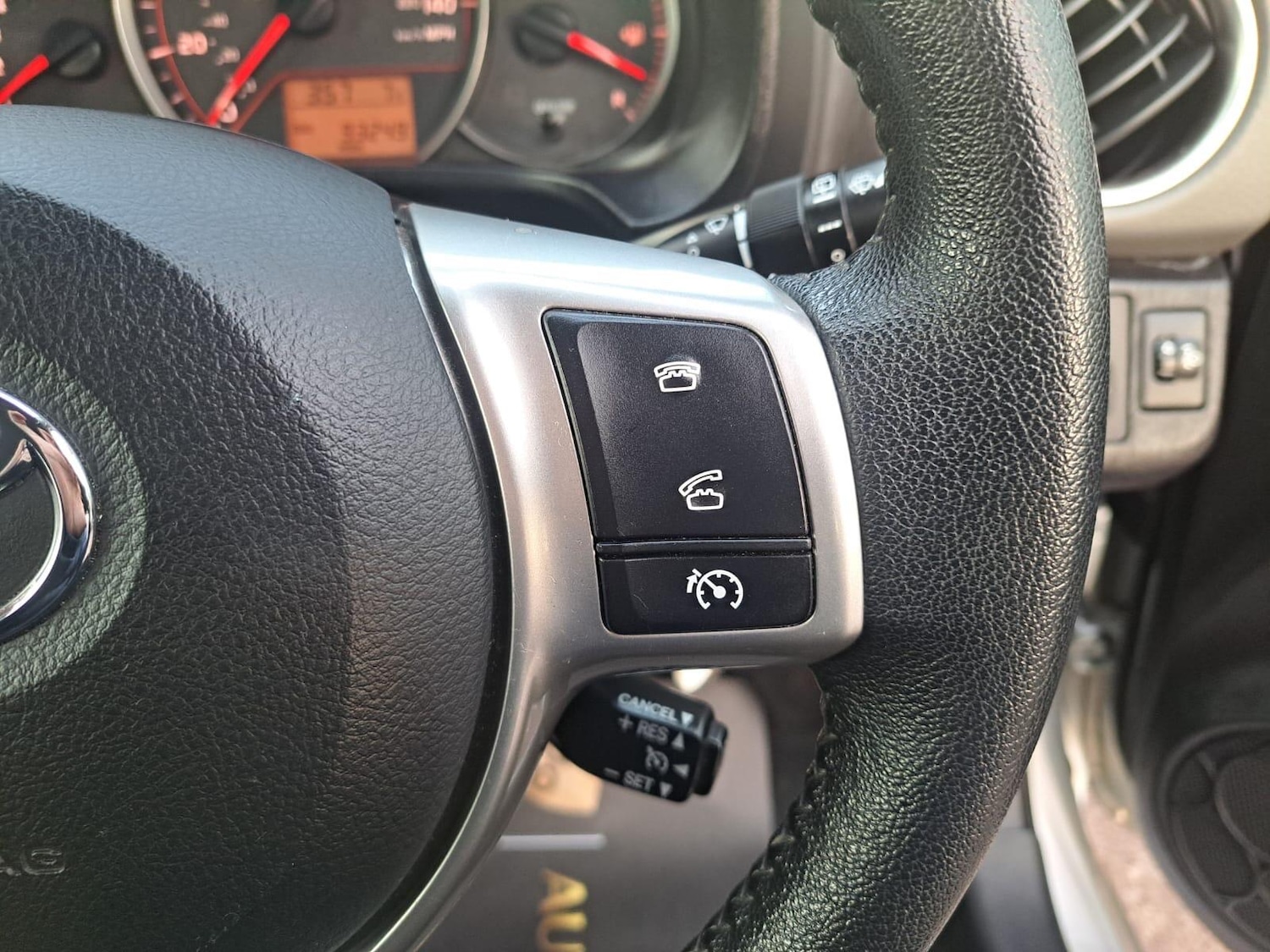 Used Toyota Yaris 2014 for sale - 77387002: Photo 25