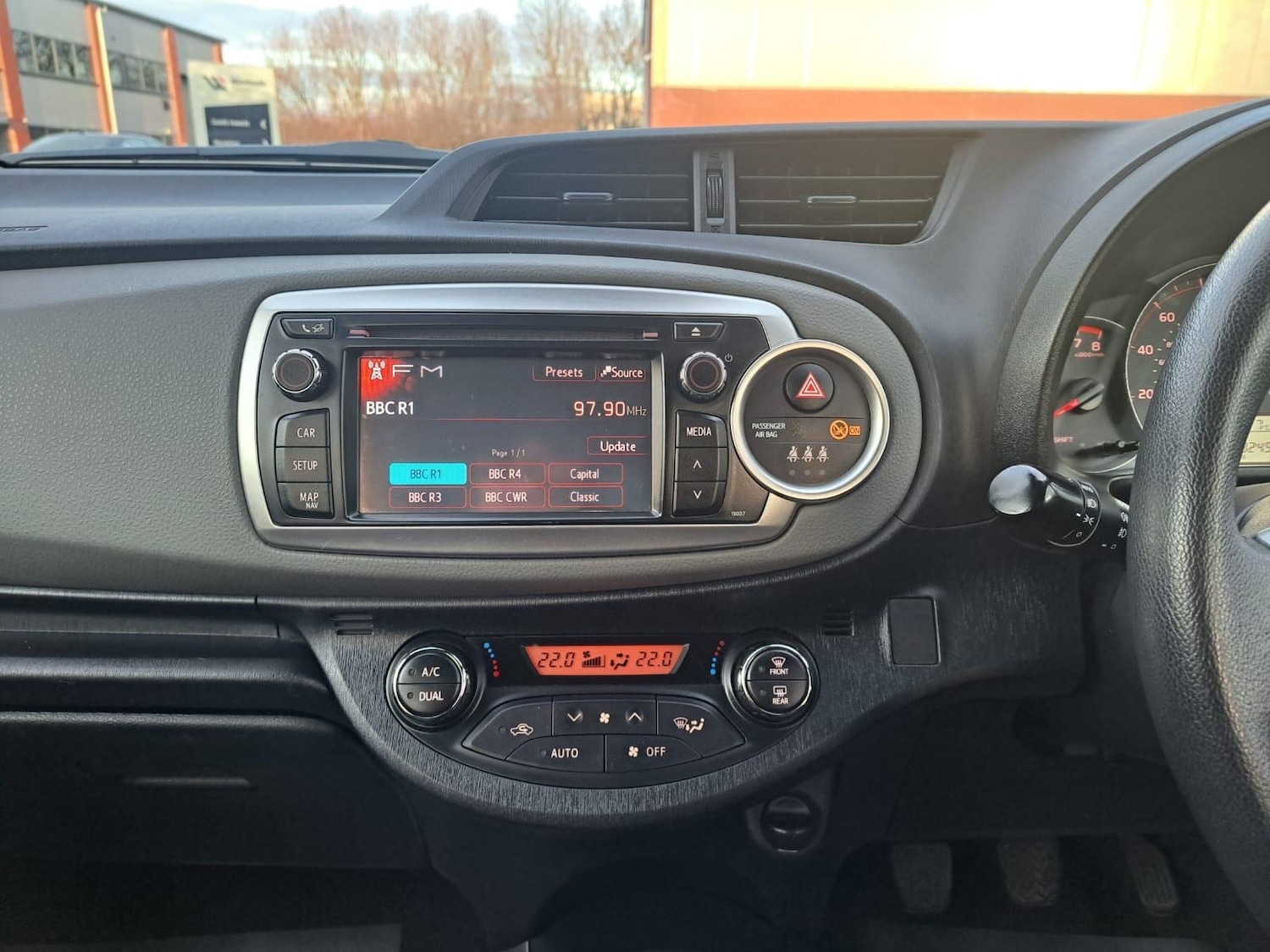 Used Toyota Yaris 2014 for sale - 77387002: Photo 39