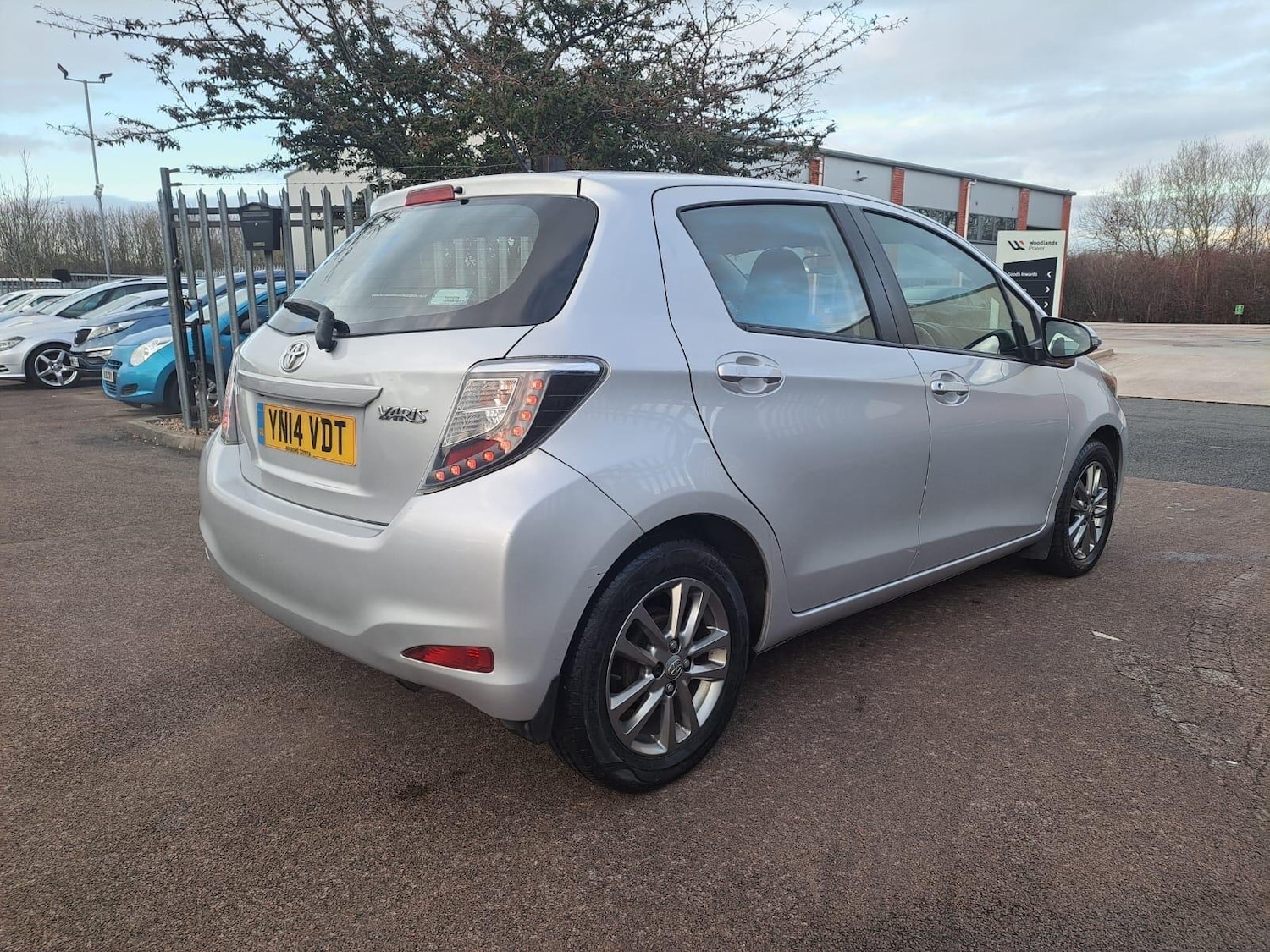 Used Toyota Yaris 2014 for sale - 77387002: Photo 4