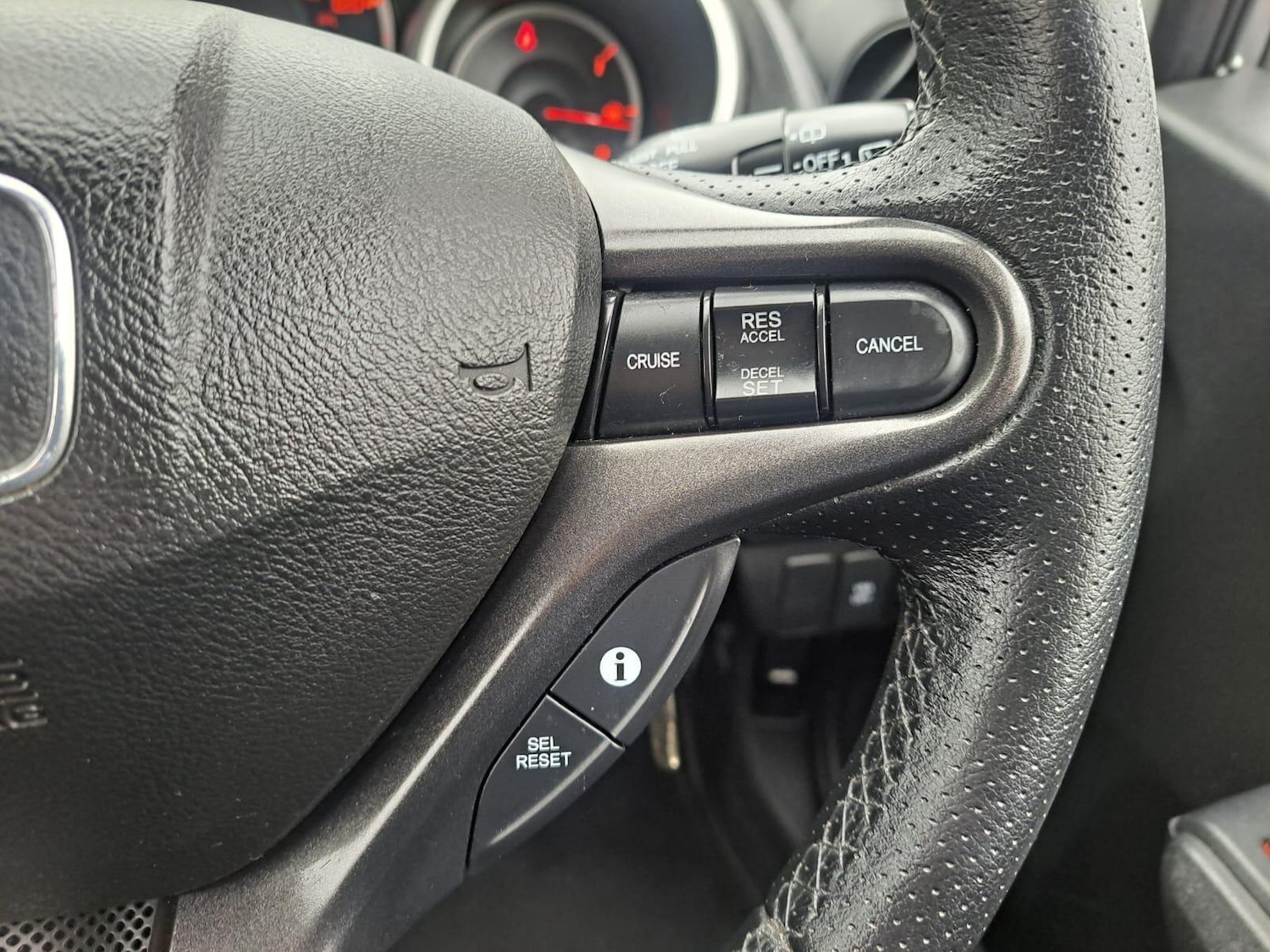 Used Honda Jazz 2010 for sale - 77242638: Photo 26