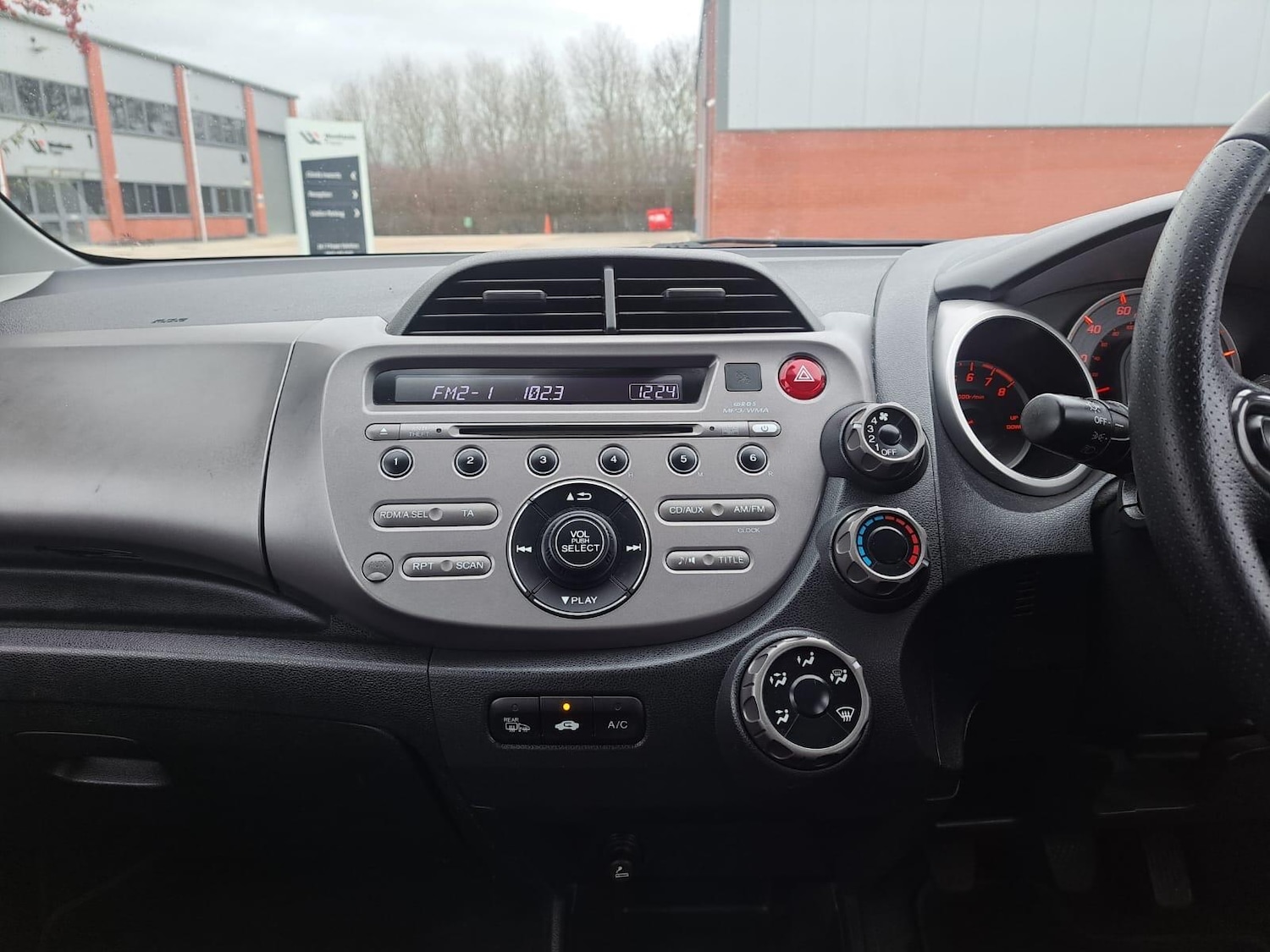 Used Honda Jazz 2010 for sale - 77242638: Photo 31